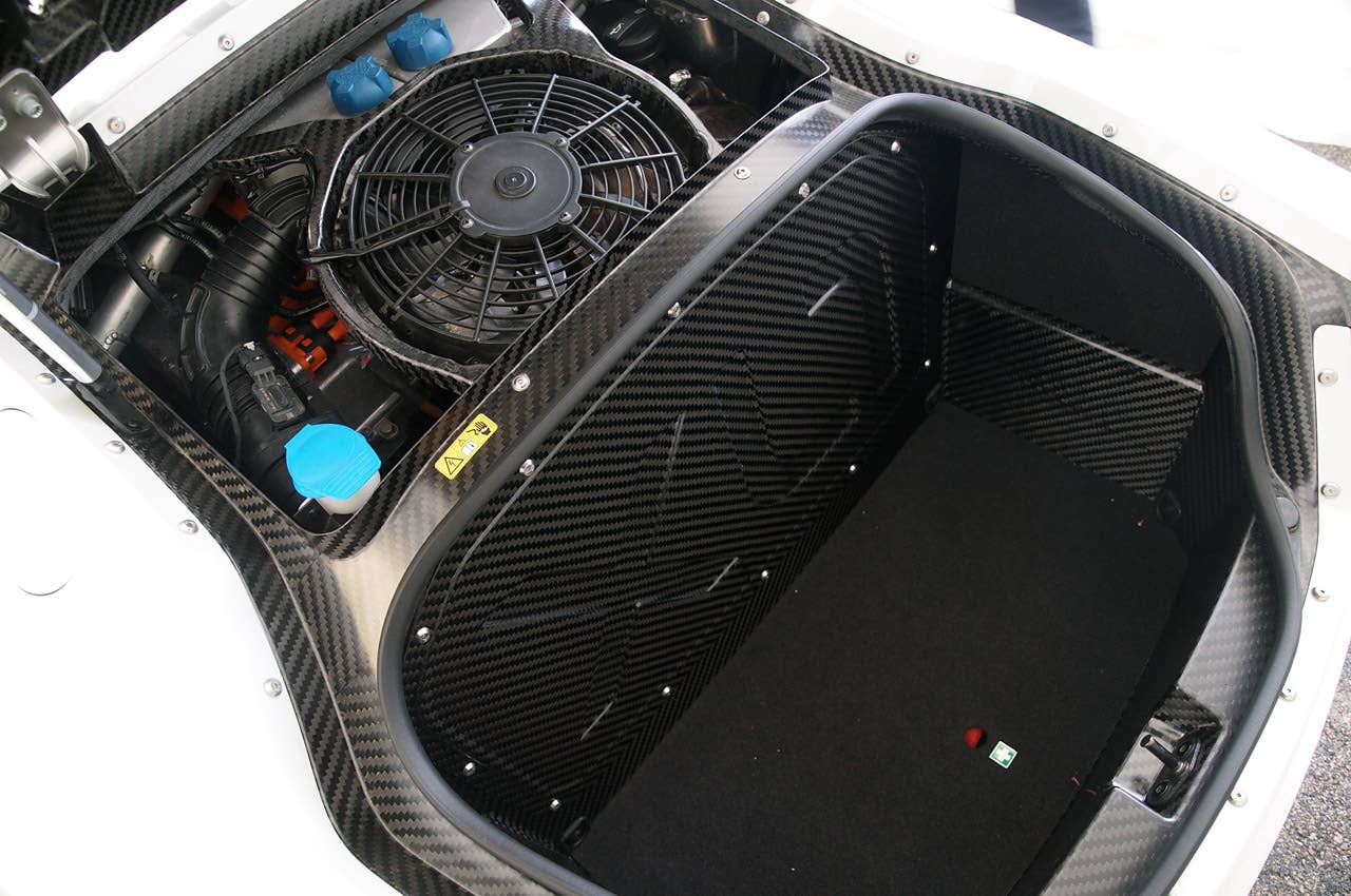 2014 Volkswagen XL1 cargo area