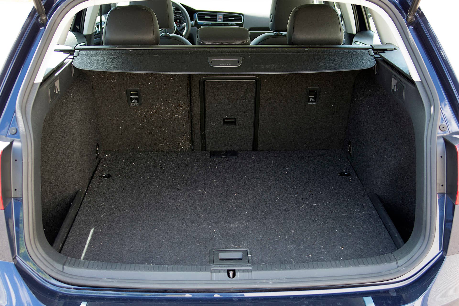 2016 Volkswagen Golf TDI SportWagen rear cargo area