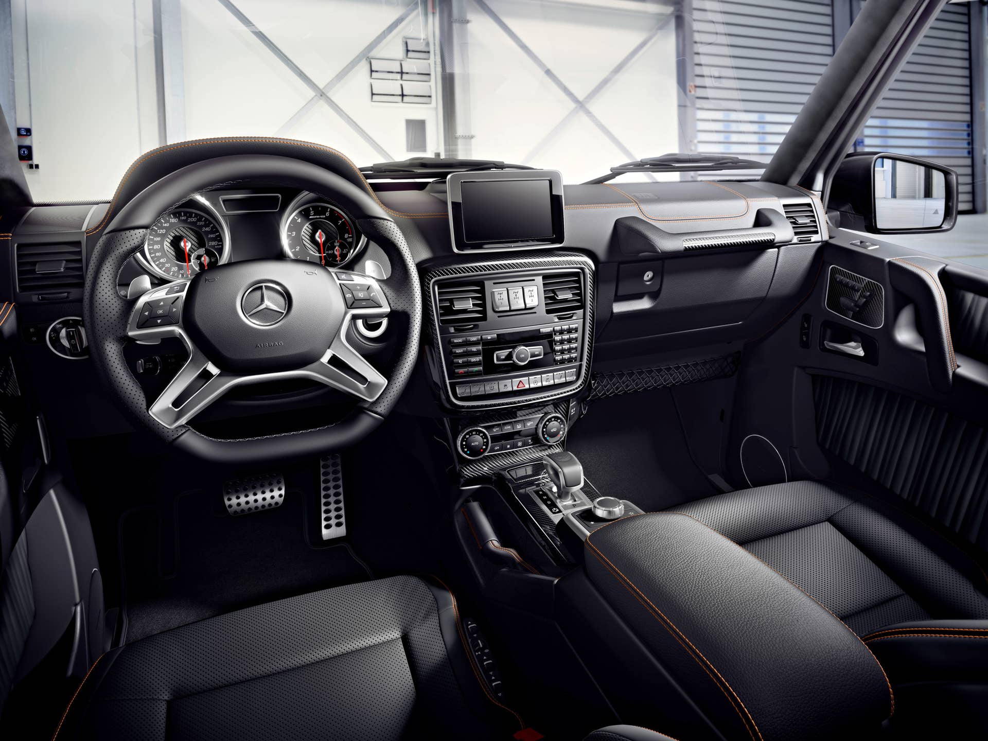 Mercedes-AMG G63 interior black orange