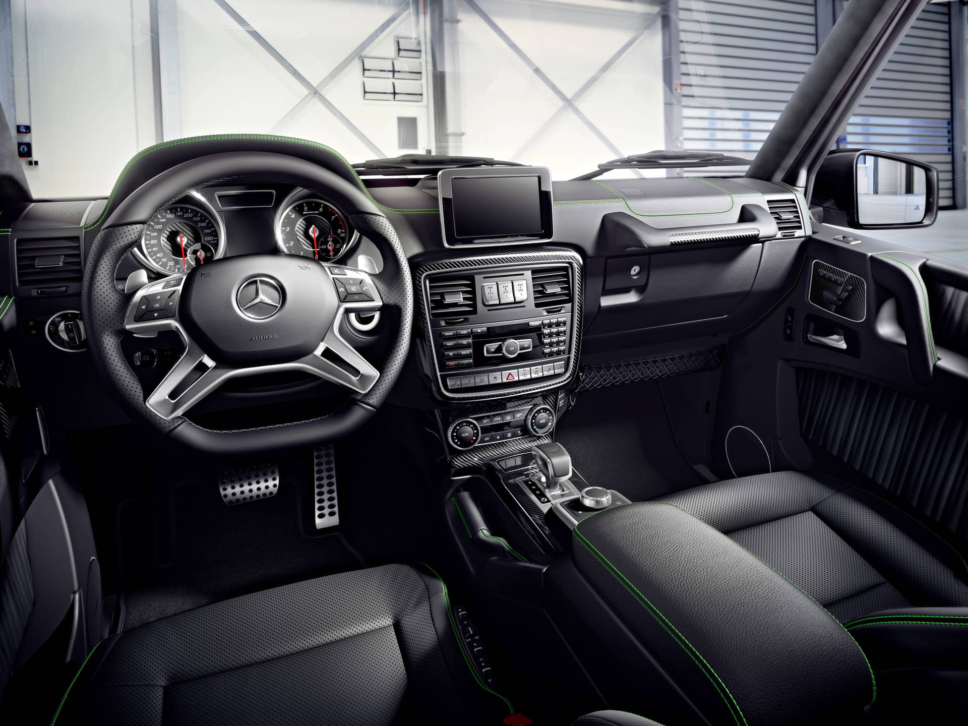 Mercedes-AMG G63 interior black green