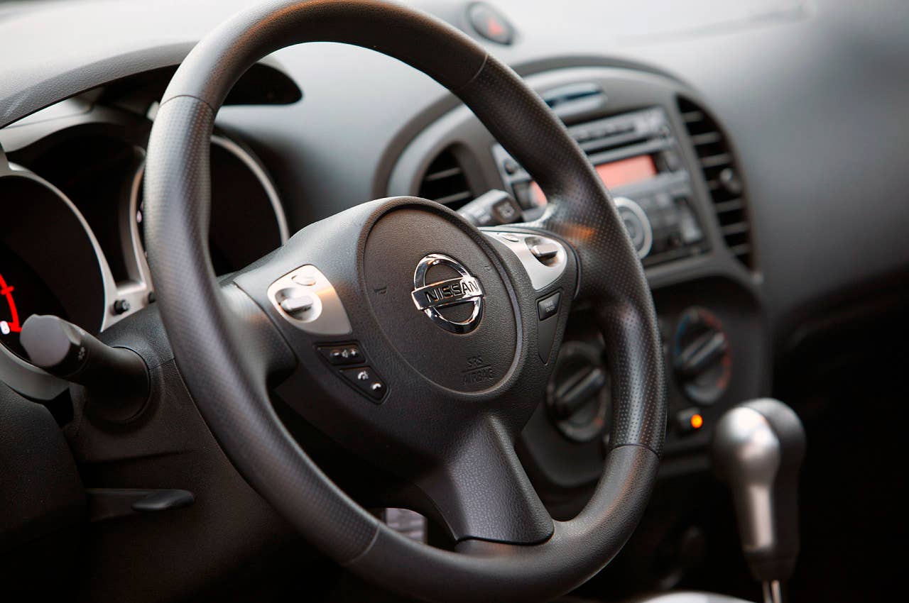 2011 Nissan Juke steering wheel