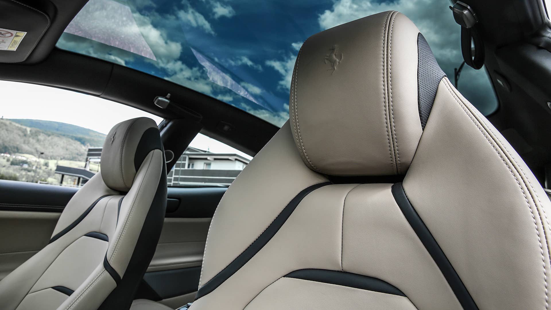 2017 Ferrari GTC4Lusso front seats
