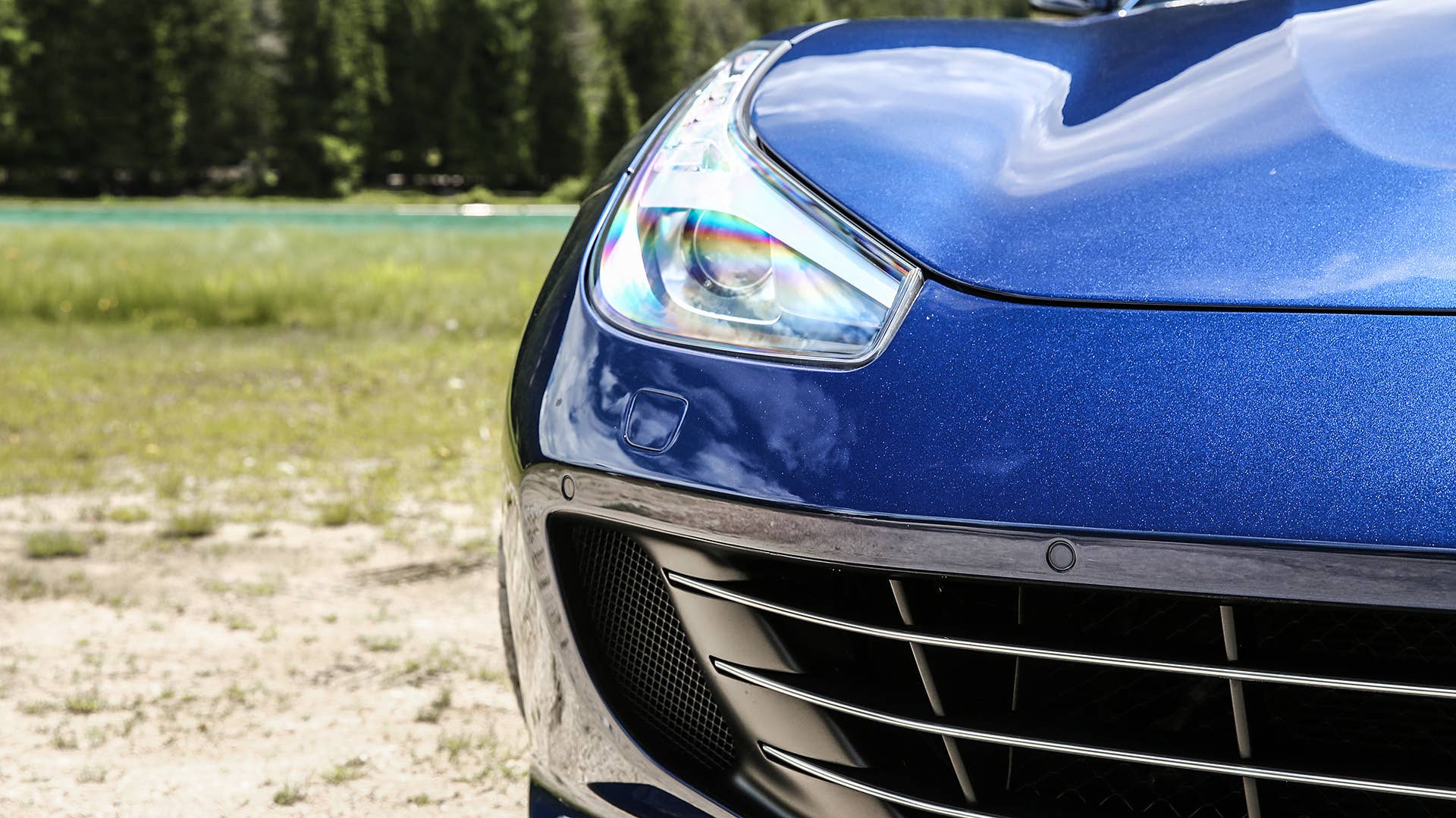 2017 Ferrari GTC4Lusso headlight