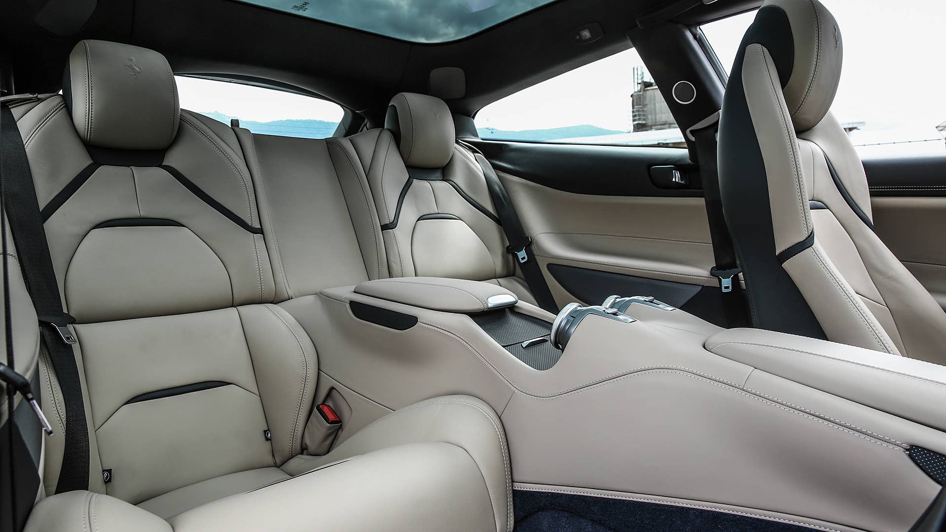 2017 Ferrari GTC4Lusso rear seats