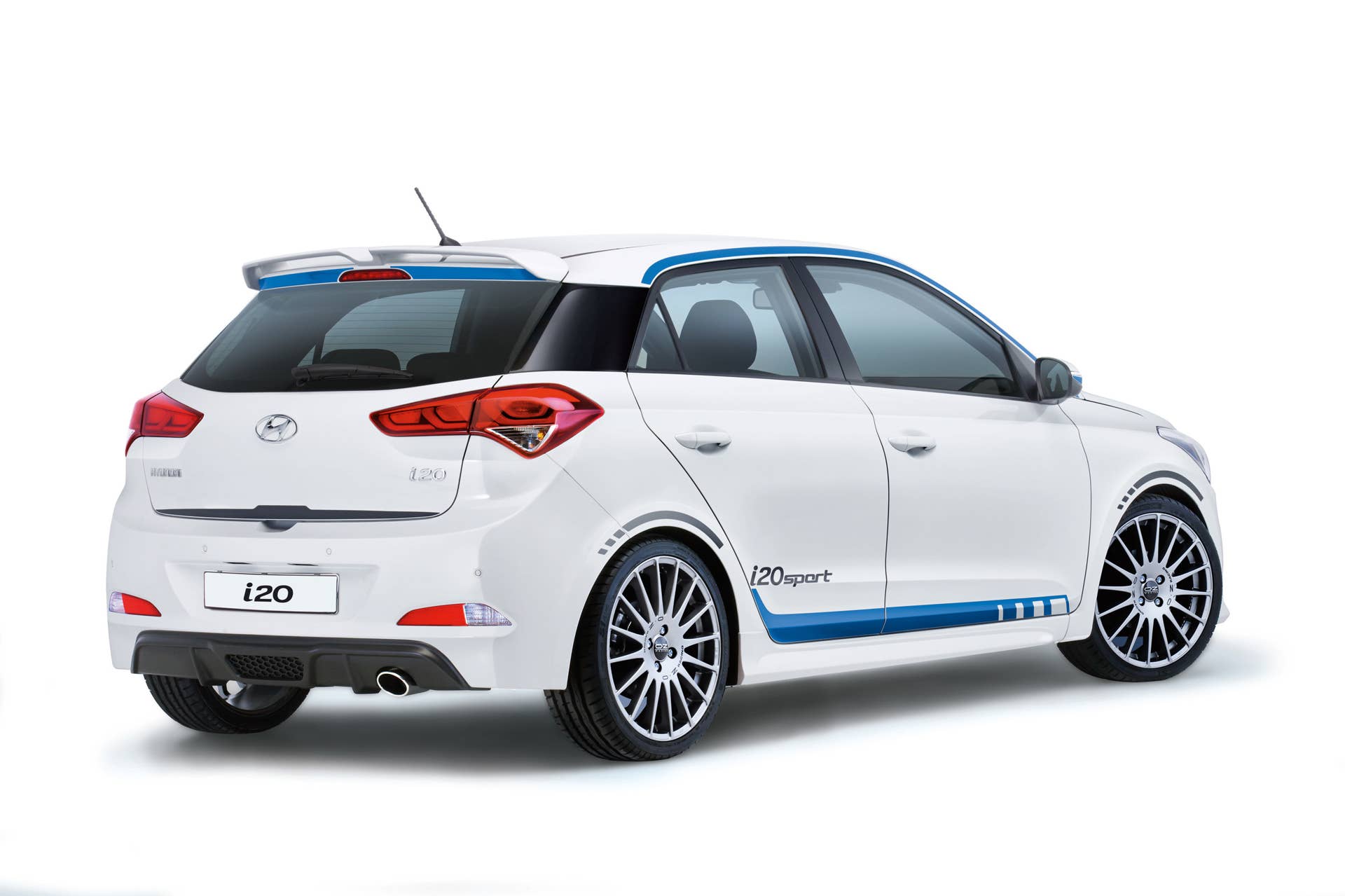 Hyundai i20 Sport rear 3/4