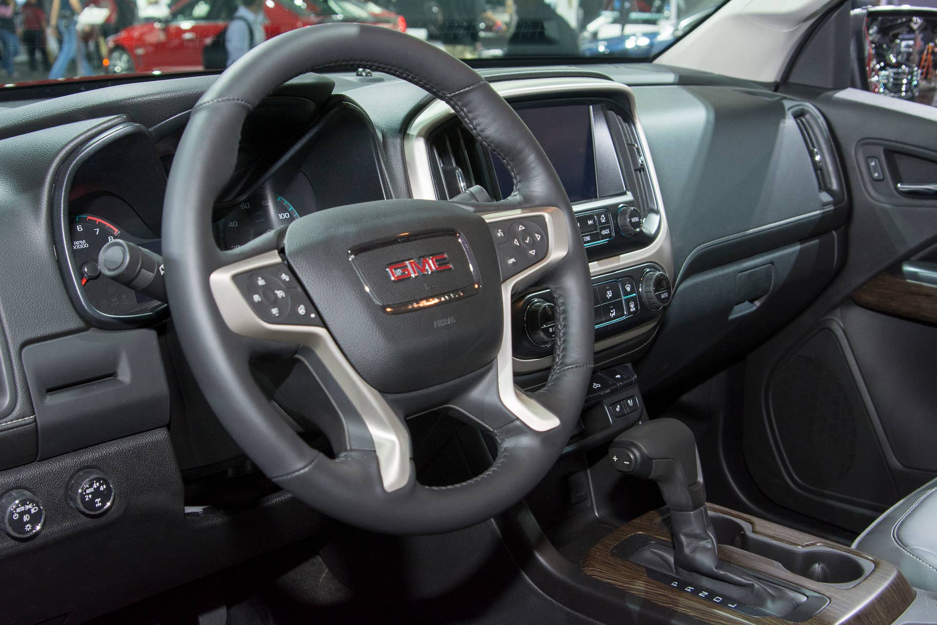 canyon denali gmc interior cabin