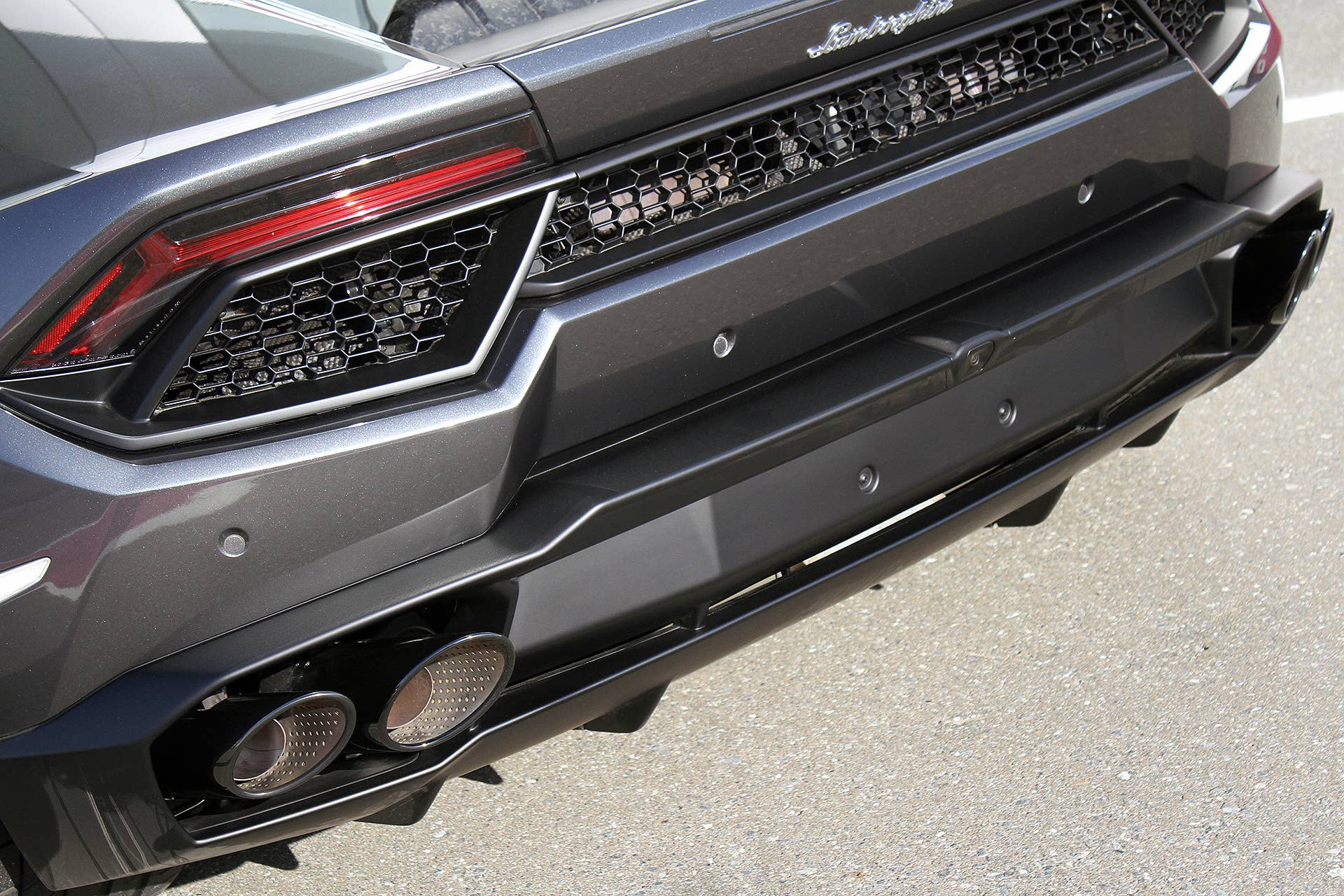 2016 Lamborghini Huracan LP 580-2 rear diffuser