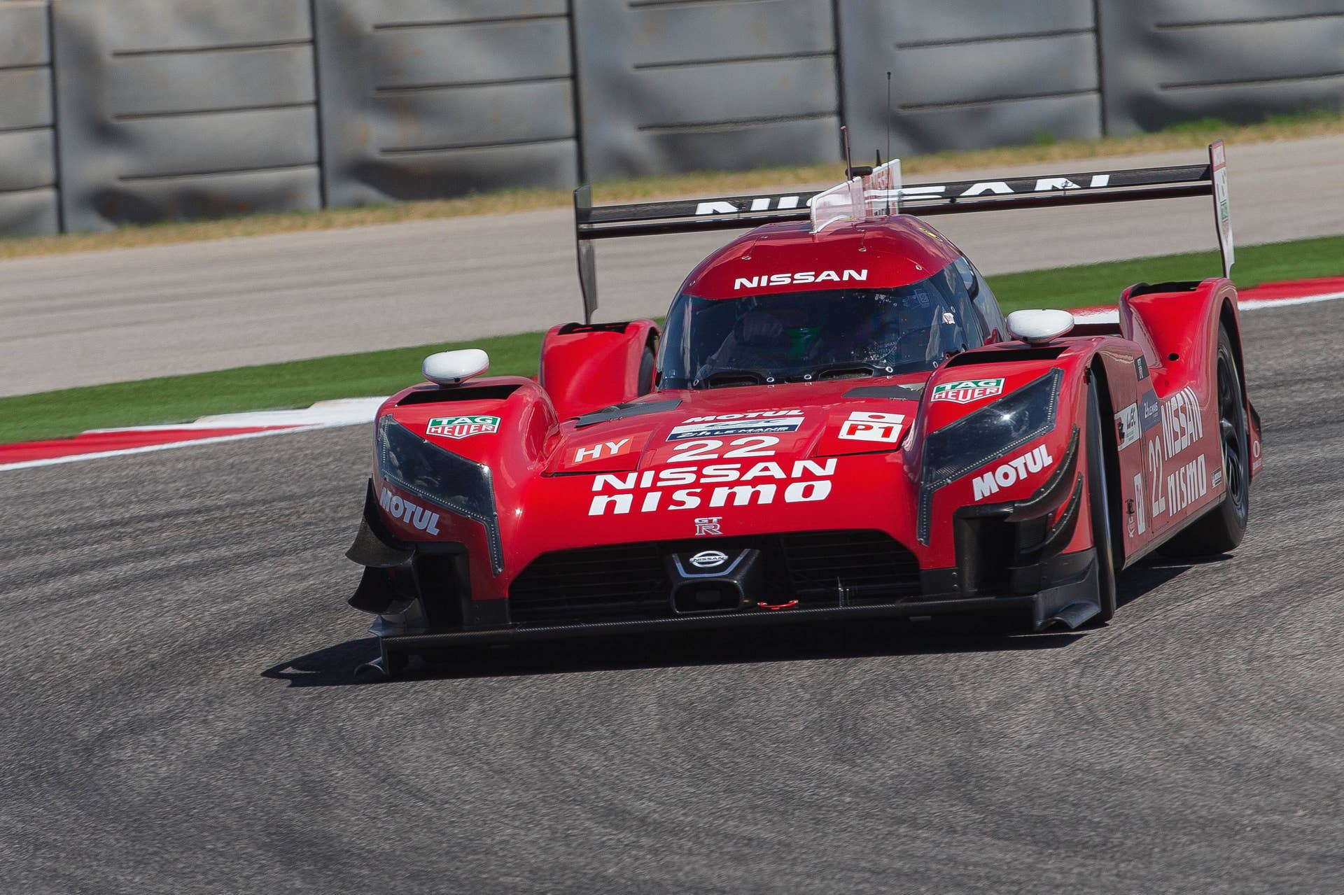 Nissan GT-R LM Nismo testing COTA front 3/4