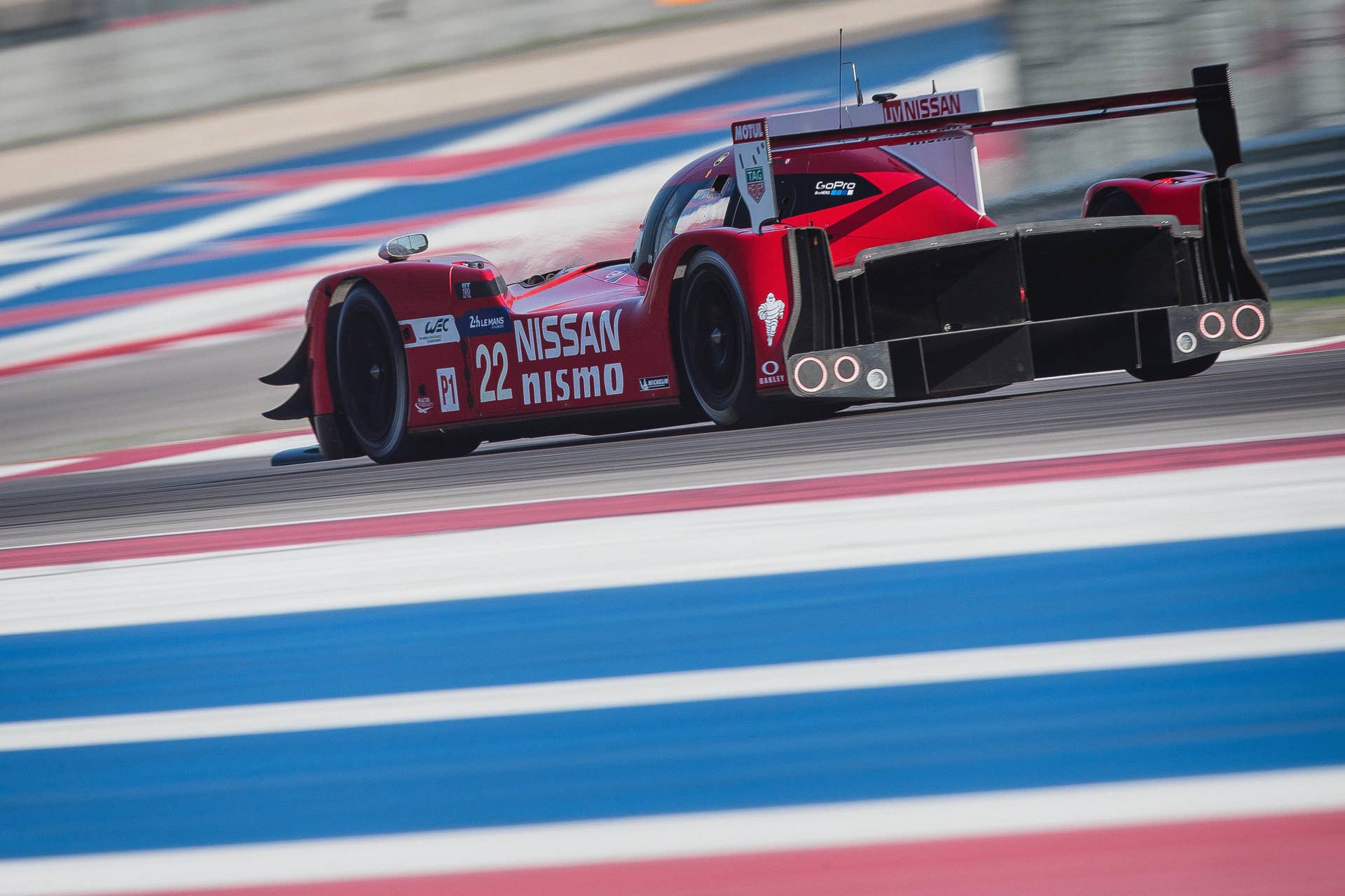 Nissan GT-R LM Nismo COTA track testing rear 3/4