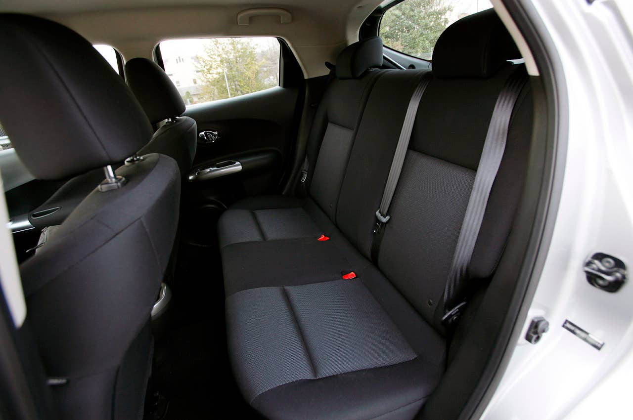 2011 Nissan Juke rear seats