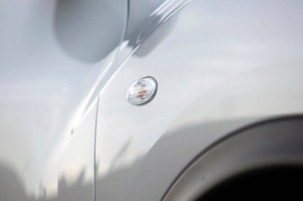 2011 Nissan Juke side marker