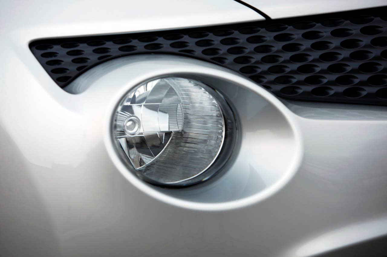 2011 Nissan Juke fog light