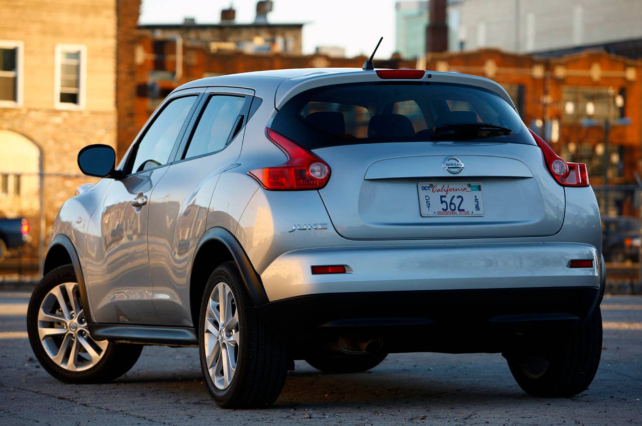 2011 Nissan Juke rear 3/4 view