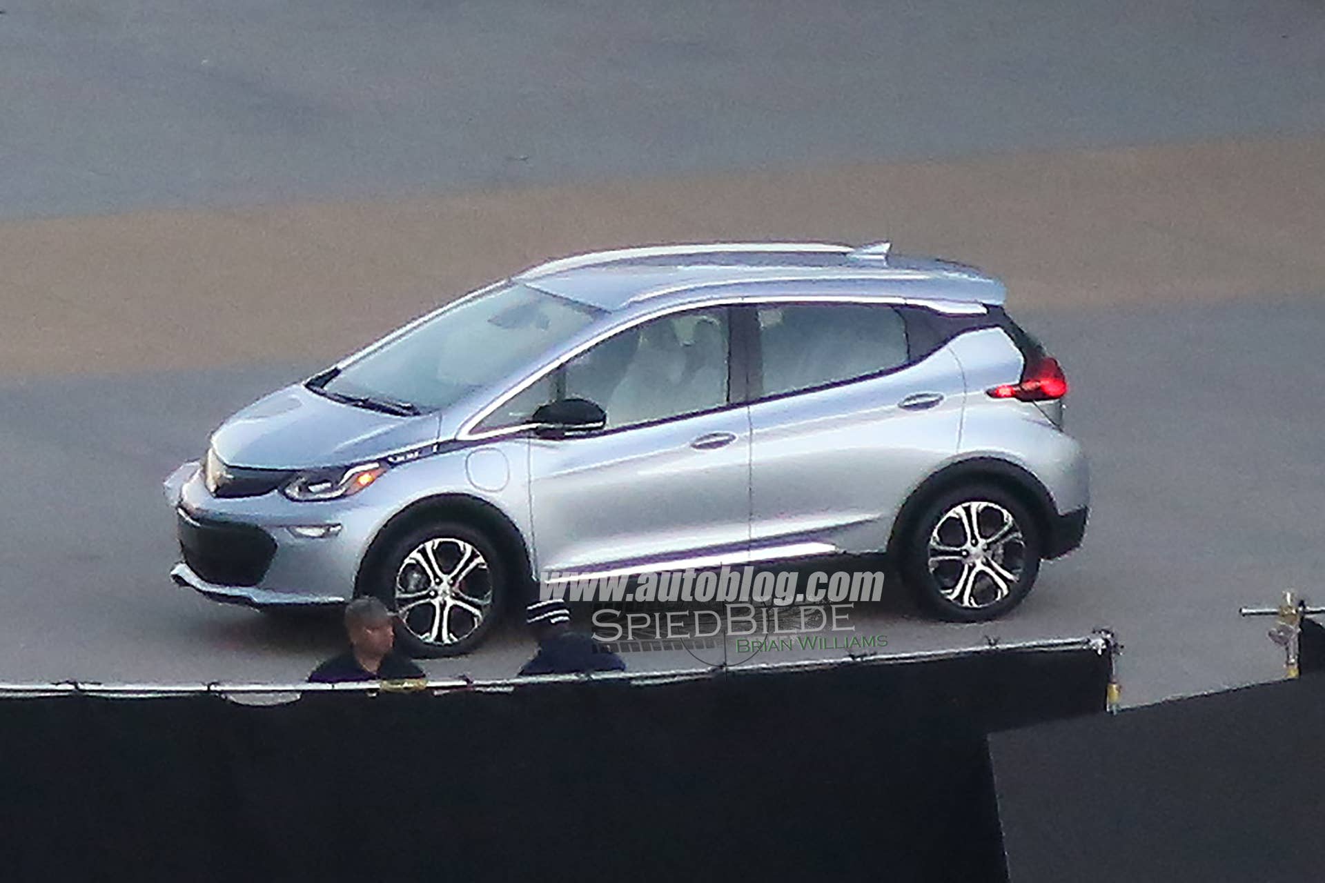 2017 Chevy Bolt caught uncovered