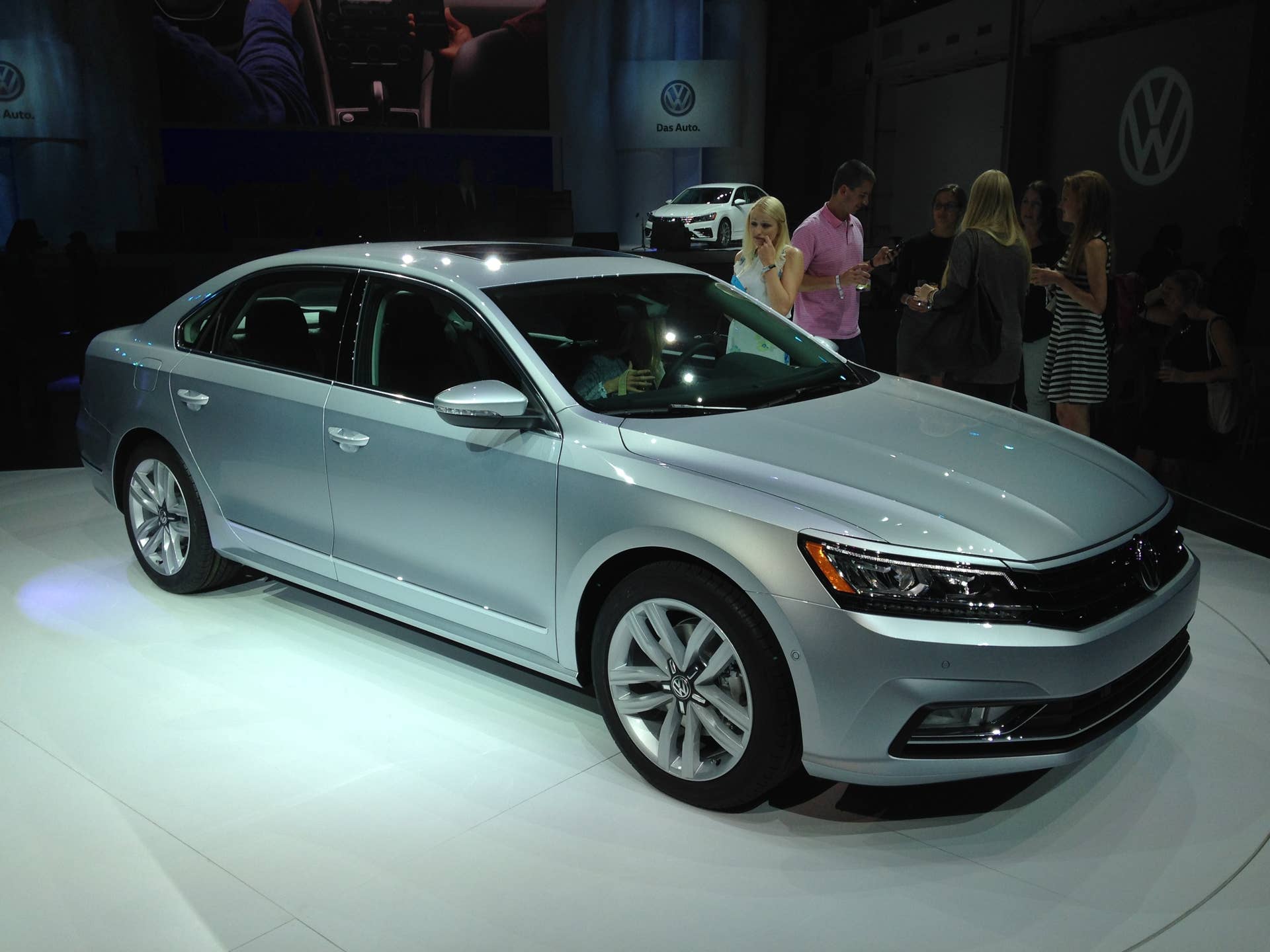 2016 VW passat front side wide view
