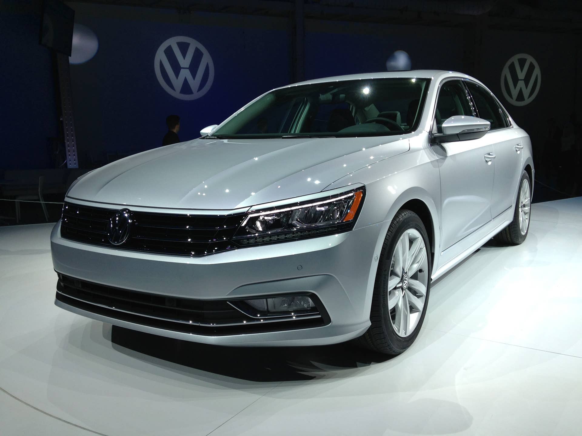 volkswagen passat 2016 reveal new york