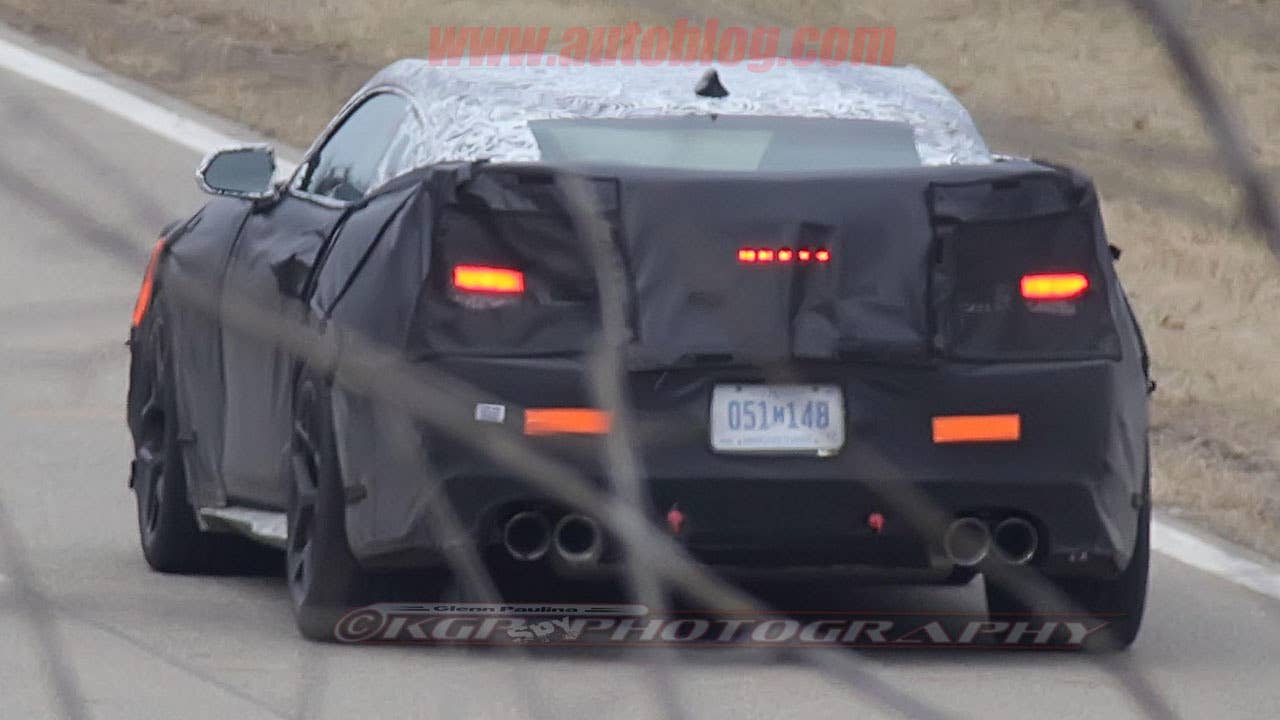 chevy camaro z28 spy shot wing detail