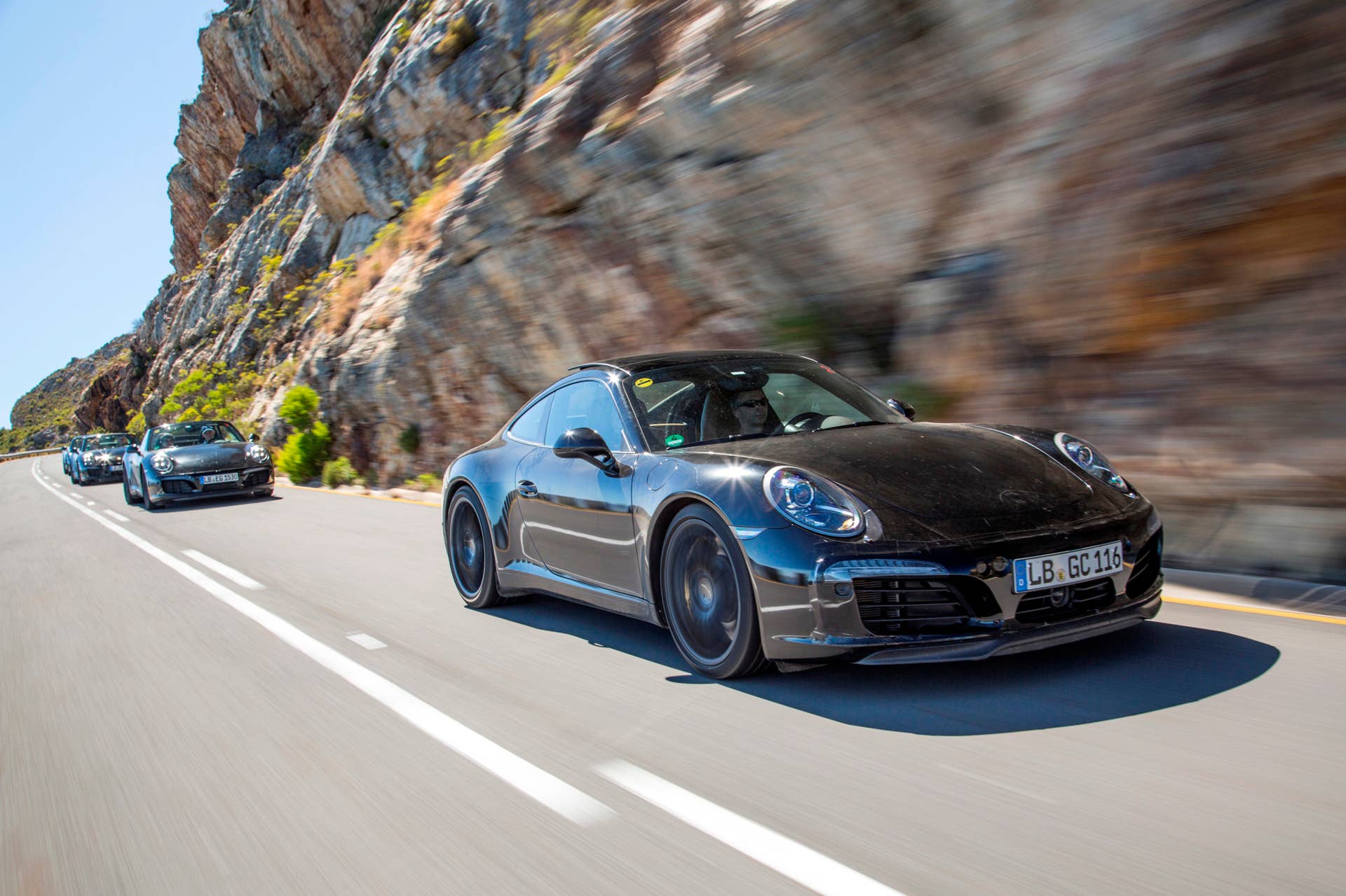 2017 Porsche 911 prototypes front 3/4