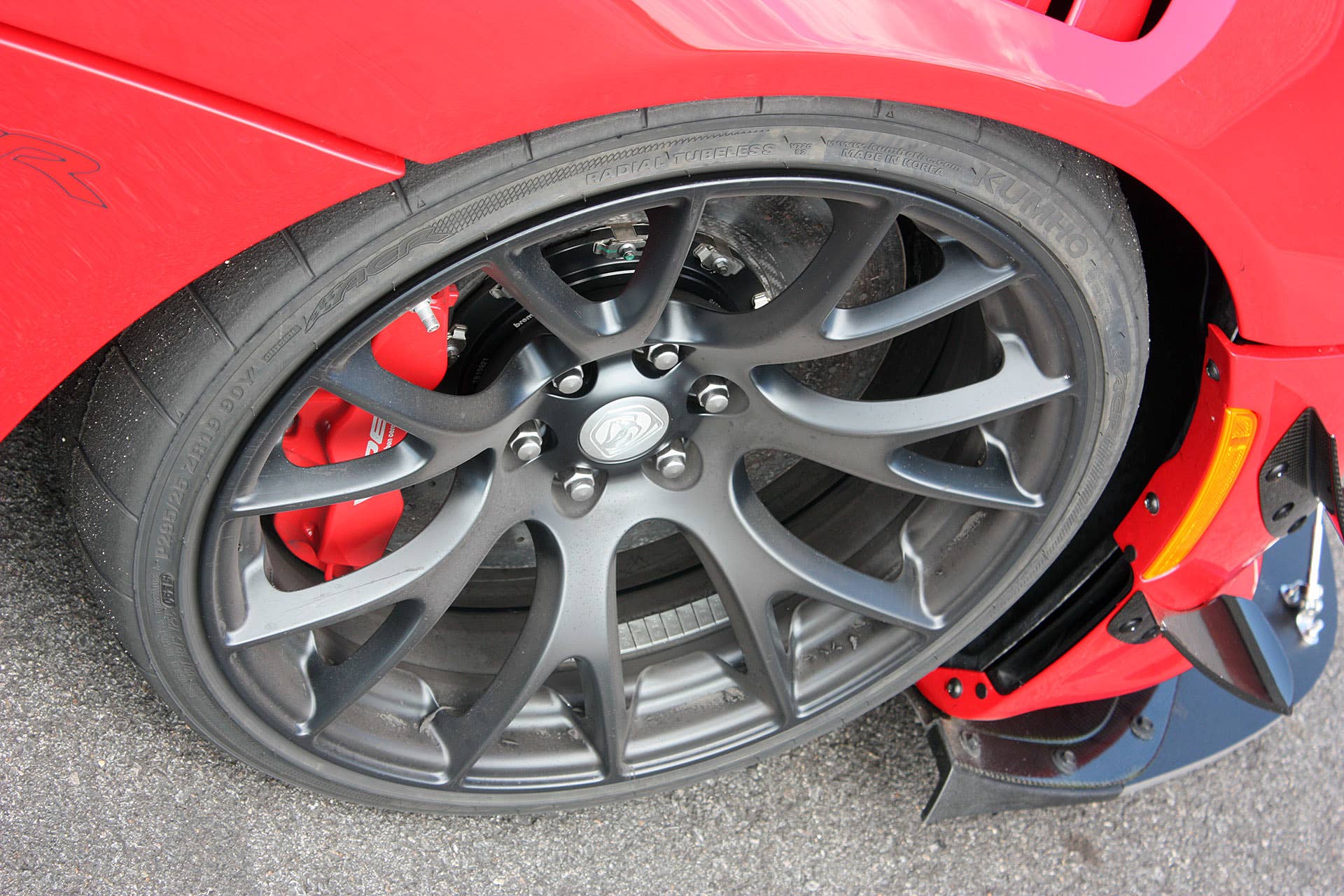 2016 Dodge Viper ACR wheel