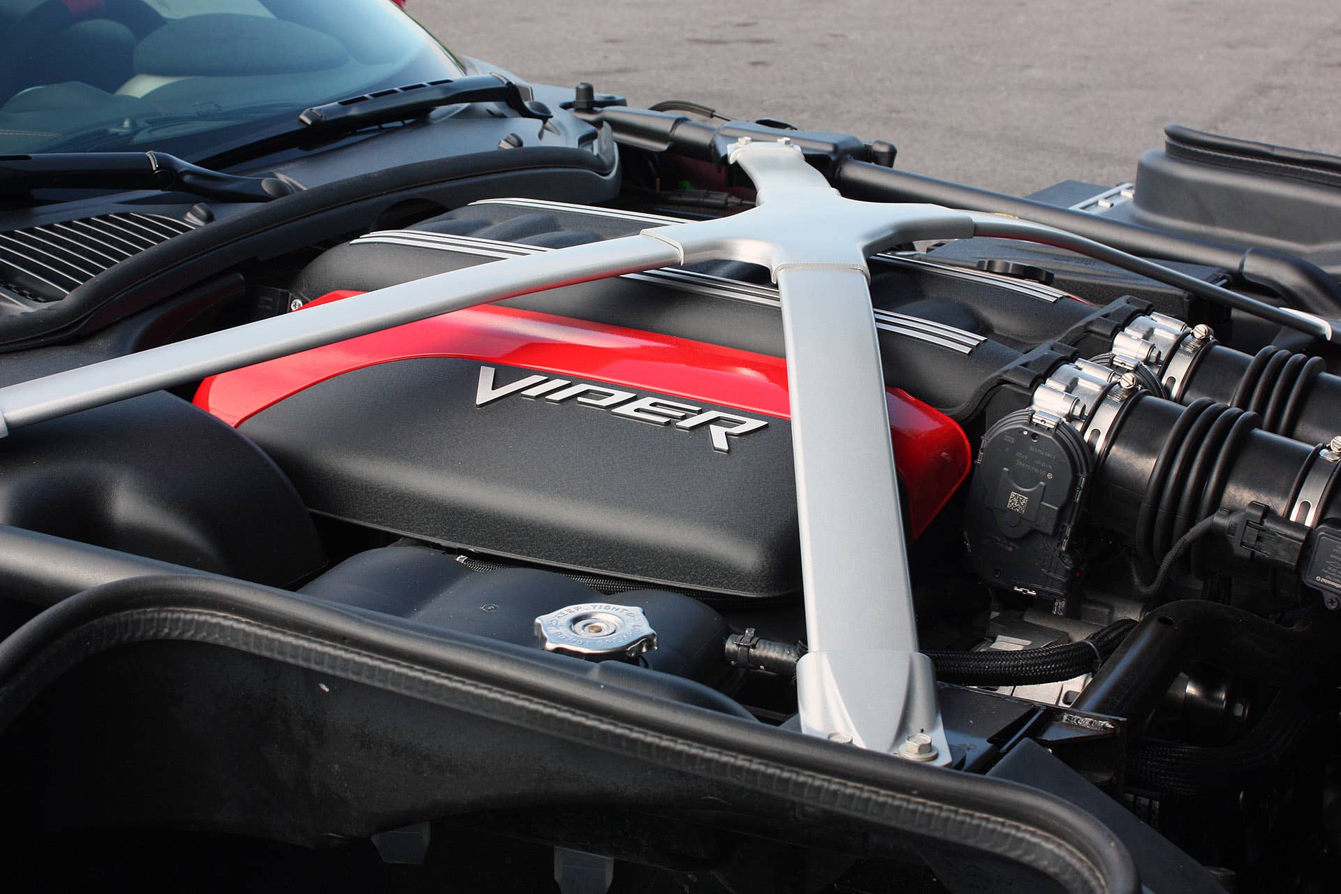 2016 Dodge Viper ACR engine