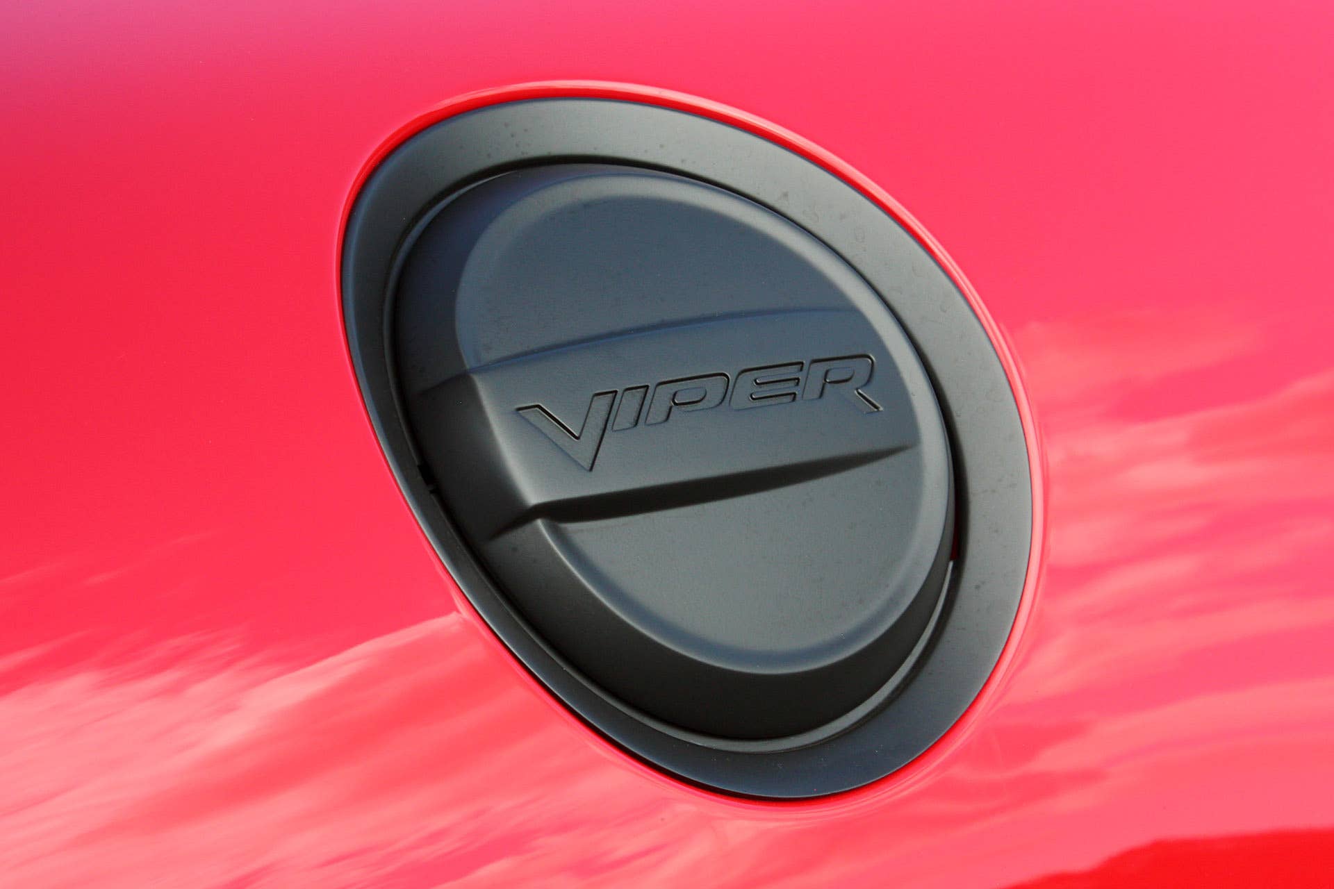 2016 Dodge Viper ACR fuel door