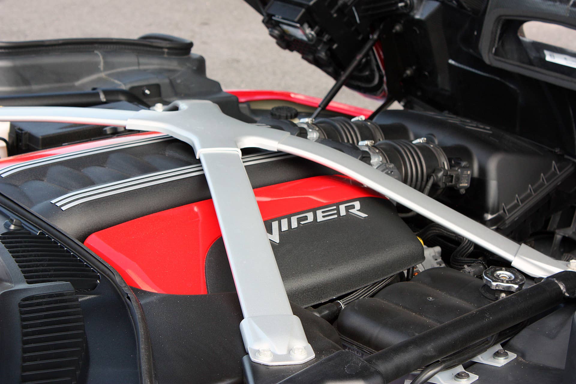 2016 Dodge Viper ACR engine