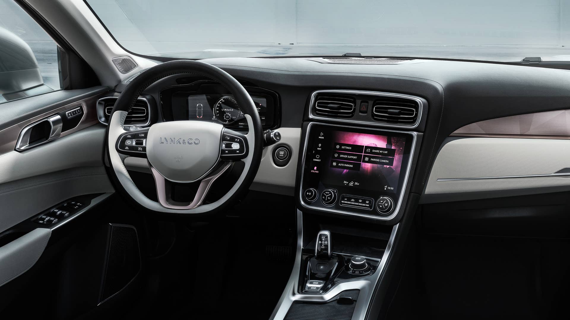 Lynk  &  Co. 01 Dashboard Interior