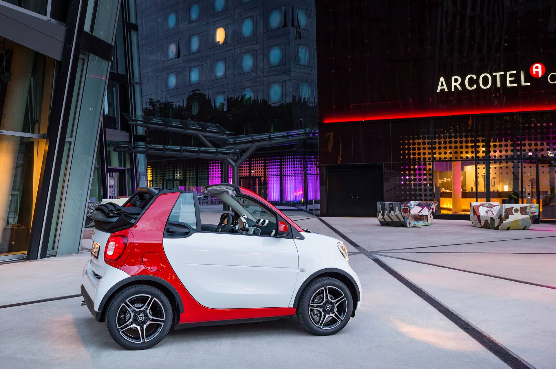 The 2016 Smart Fortwo Cabriolet, passion trim, static town center.