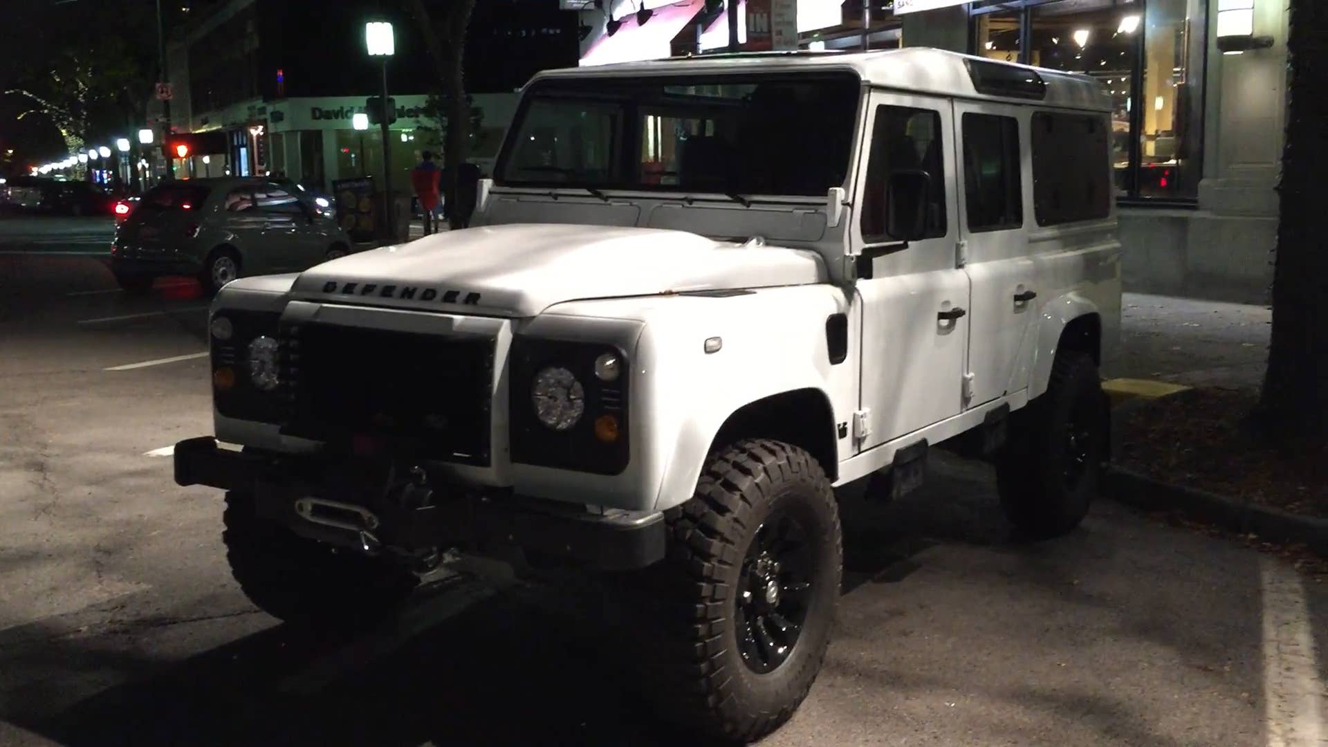 Land Rover Defender 110 | Autoblog Sort Cuts
