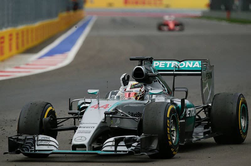 Lewis Hamilton wins the 2015 Russian Grand Prix.