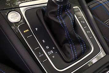 2016 Volkswagen Golf GTE