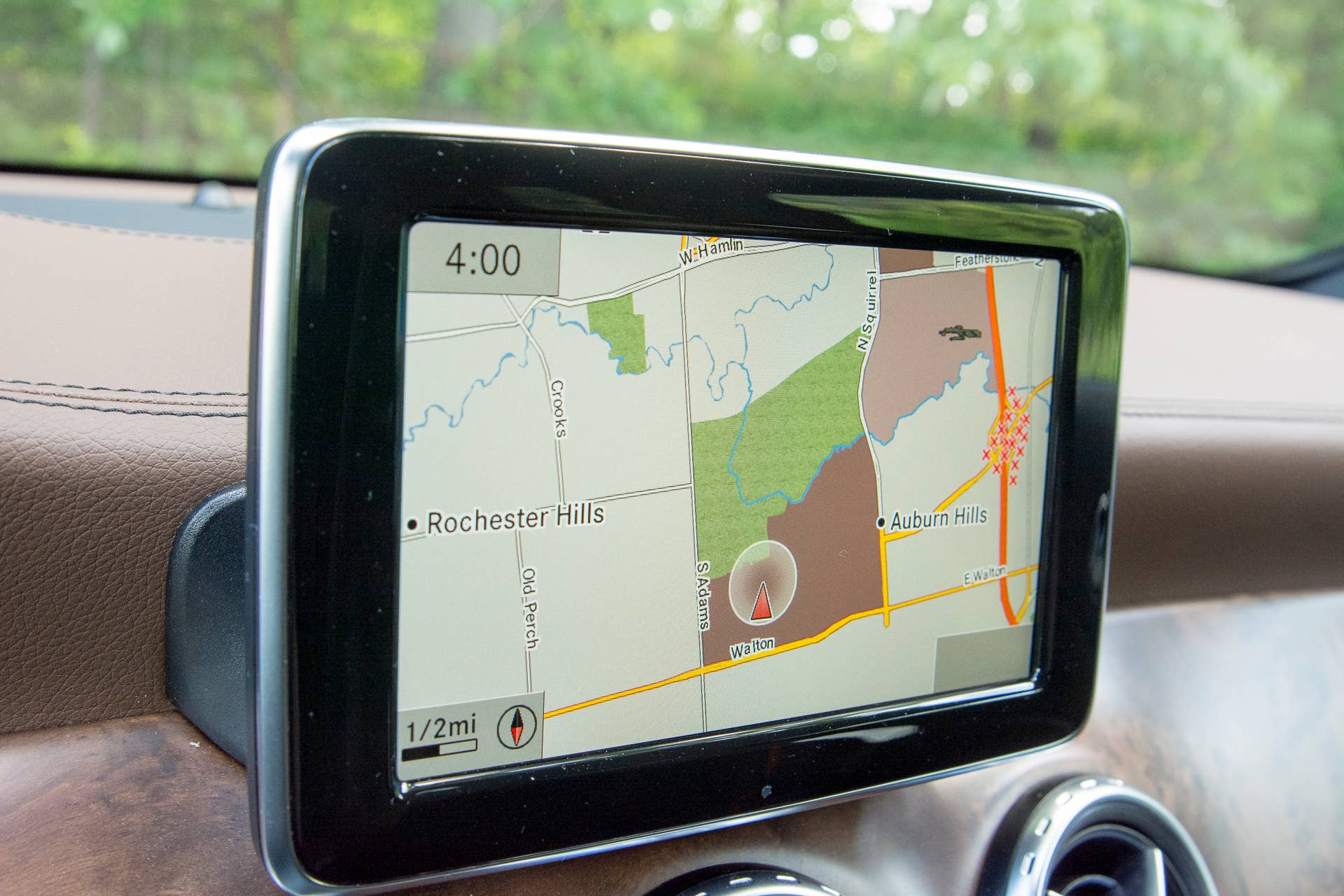 navigation map tablet mercedes display