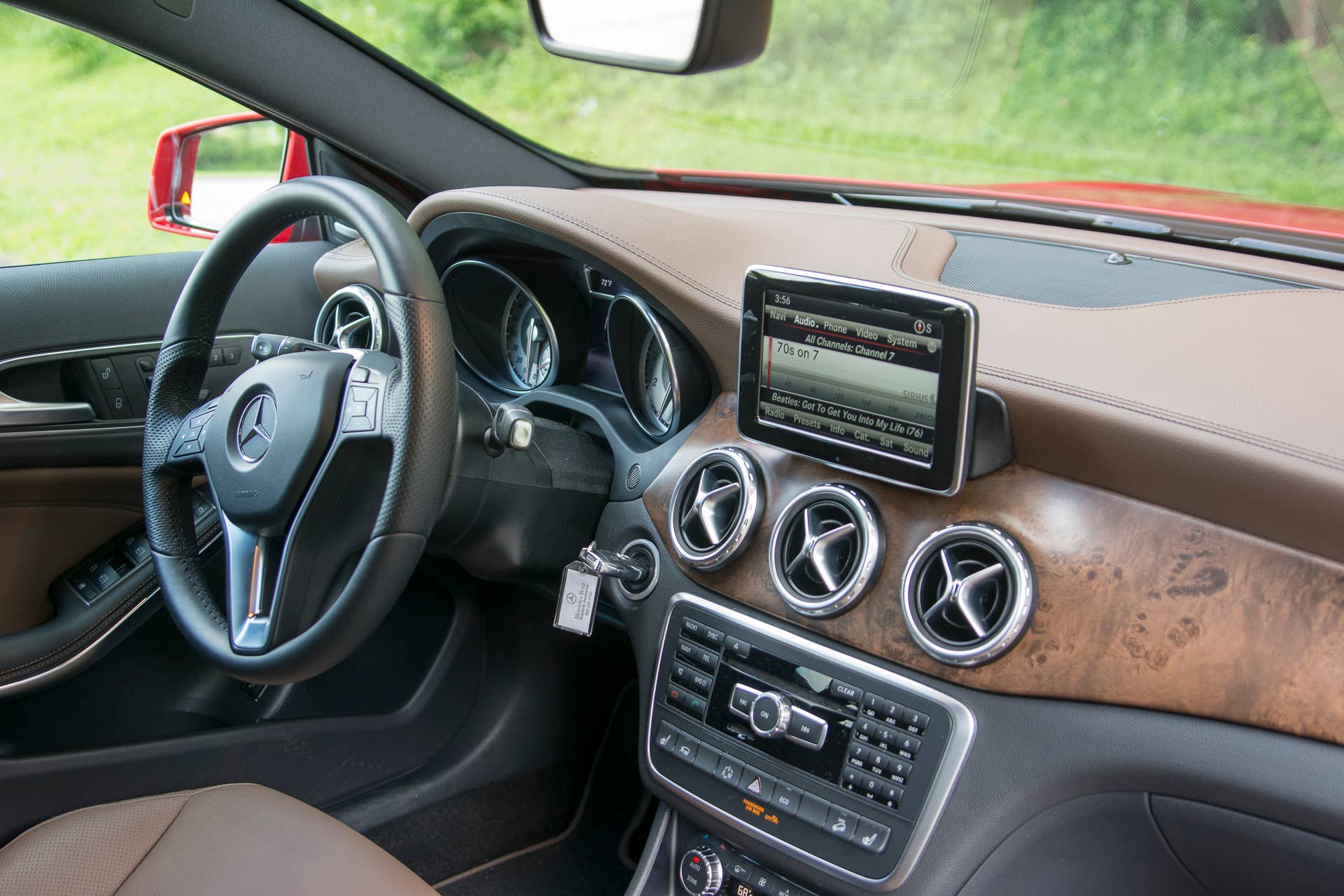gla mercedes wood dash aluminum dials