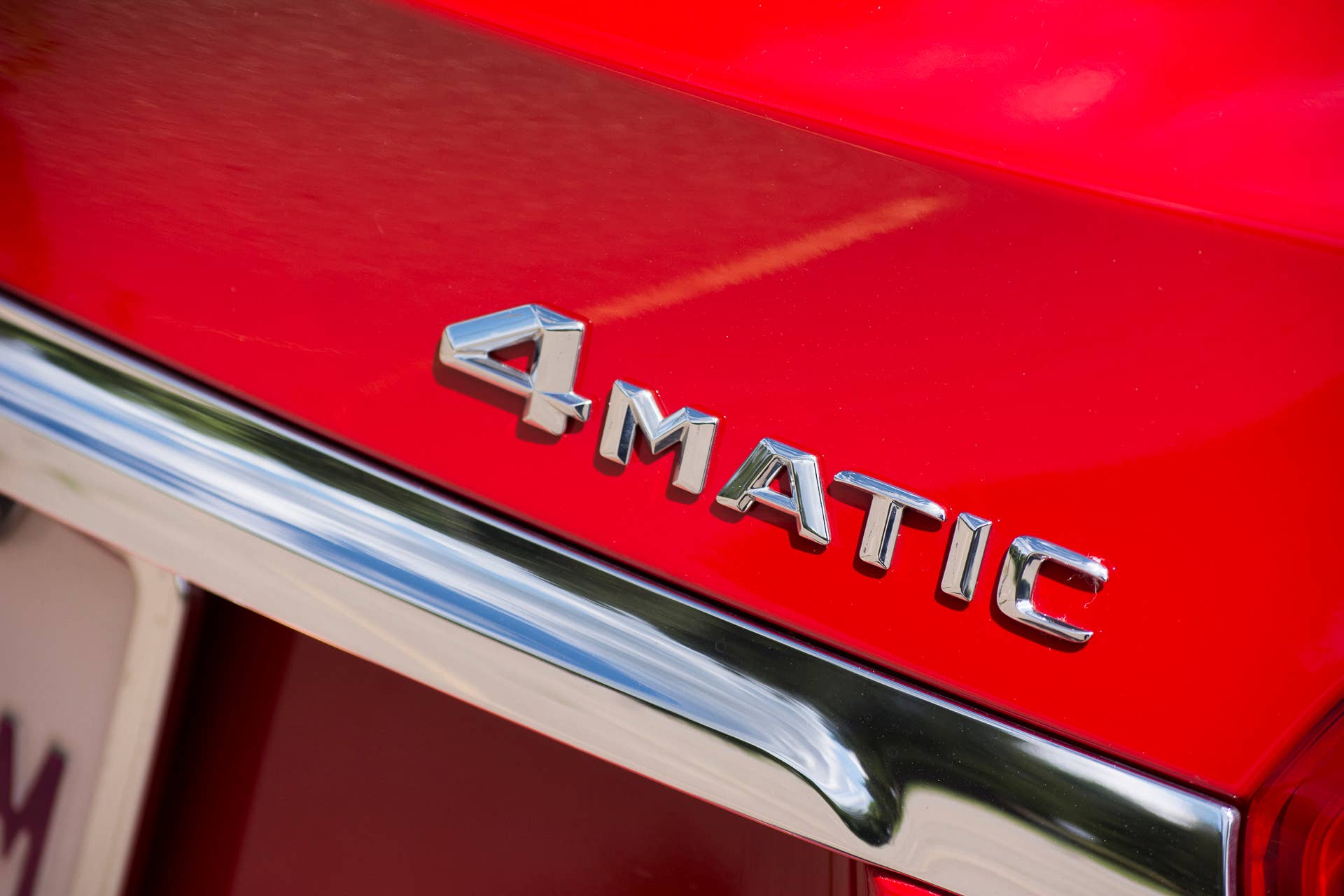 4matic chrome badge gla mercedes red