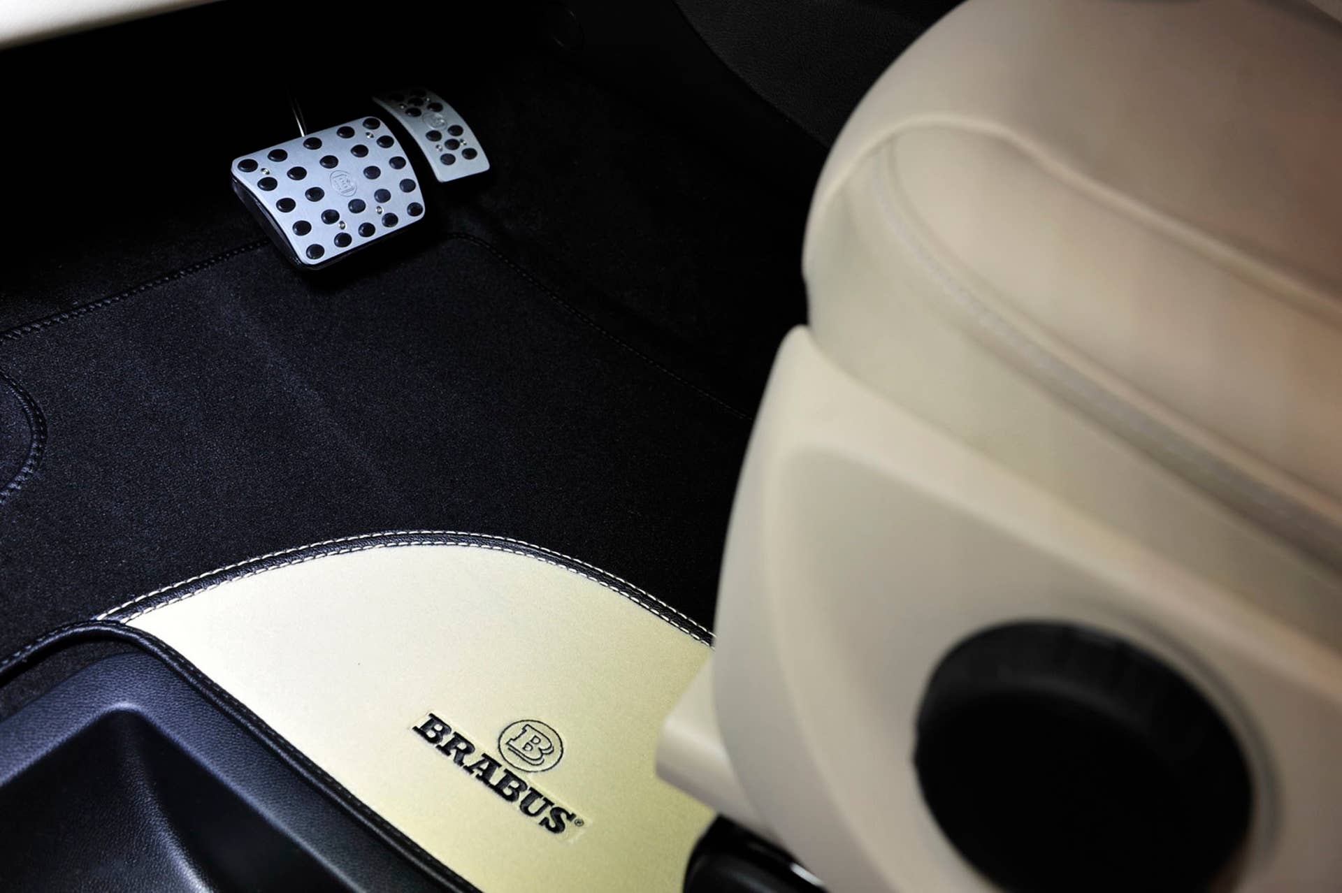 Brabus V-Class floor mat