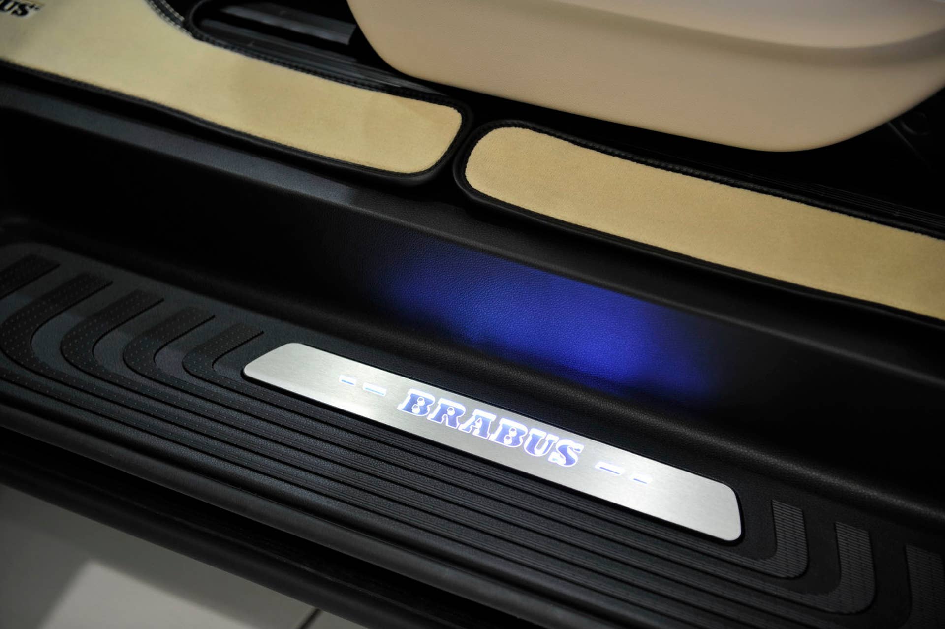 Brabus V-Class sill plate