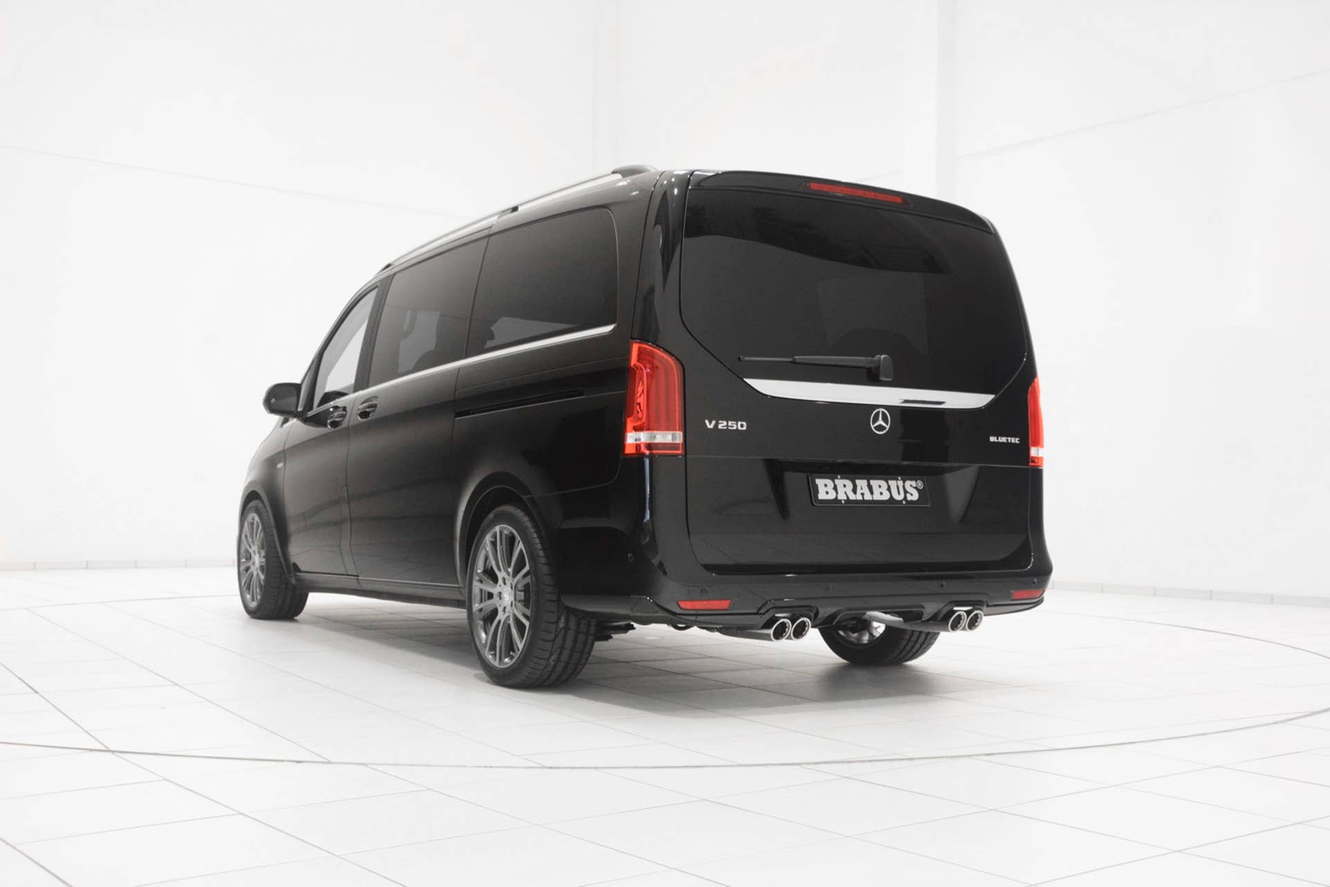 Brabus Mercedes-Benz V-Class rear 3/4
