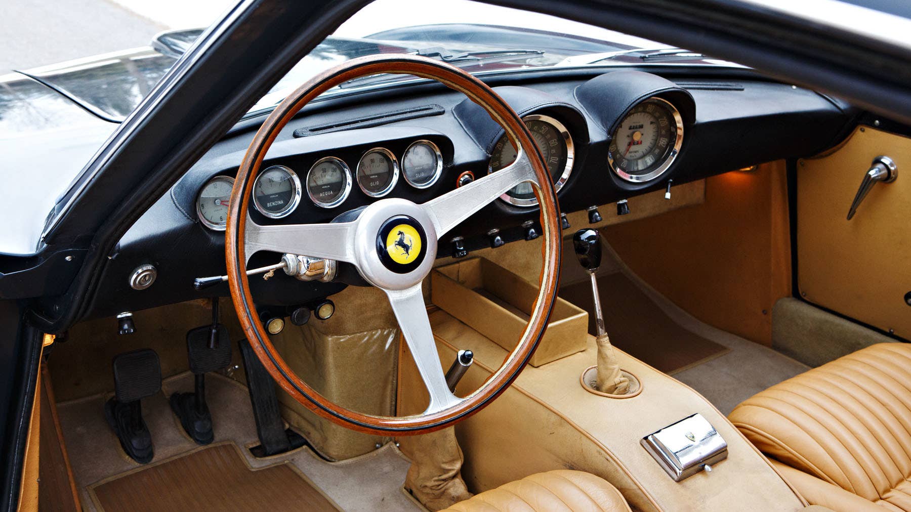 1963 ferrari 250 gt interior