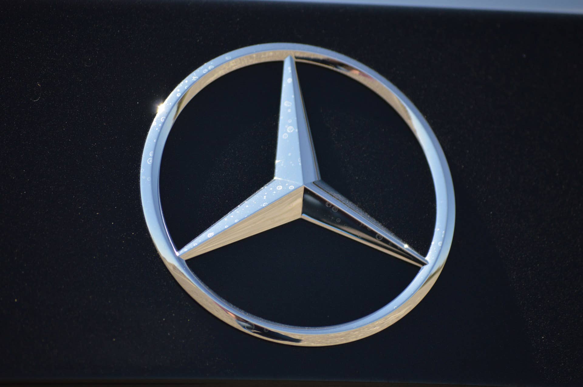 2015 mercedes-benz cls400 three-pointed star badge