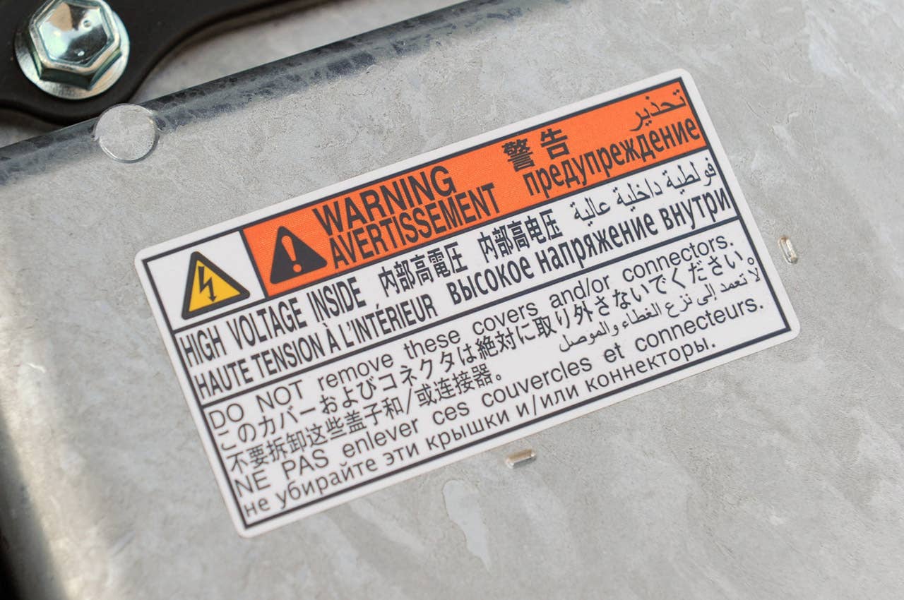 2011 Toyota Prius battery warning