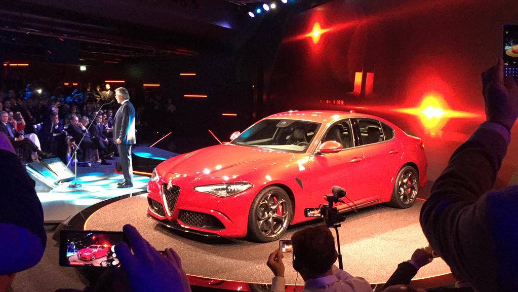 2016 Alfa Romeo Giulia impresses the crowd
