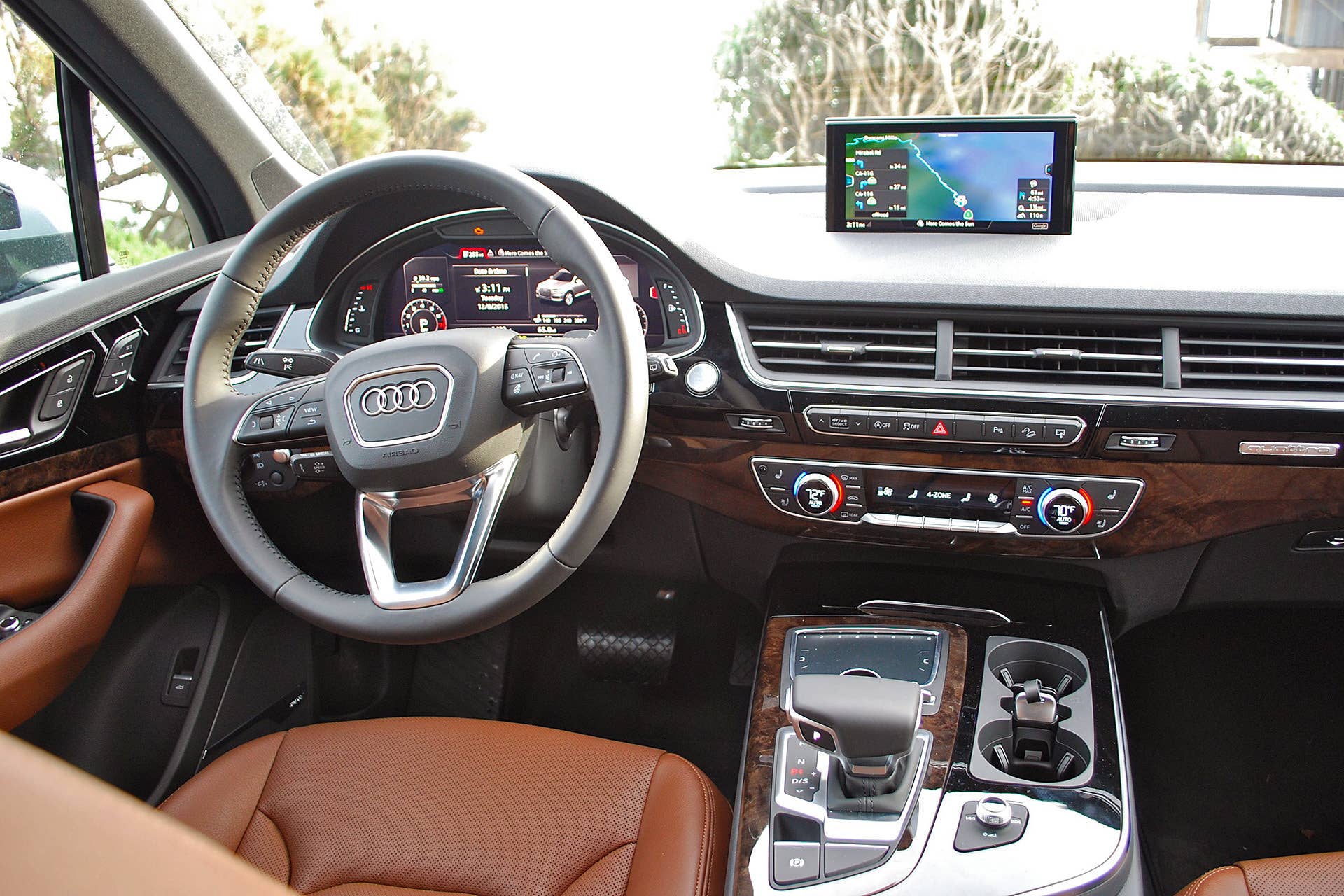 2017 Audi Q7 interior