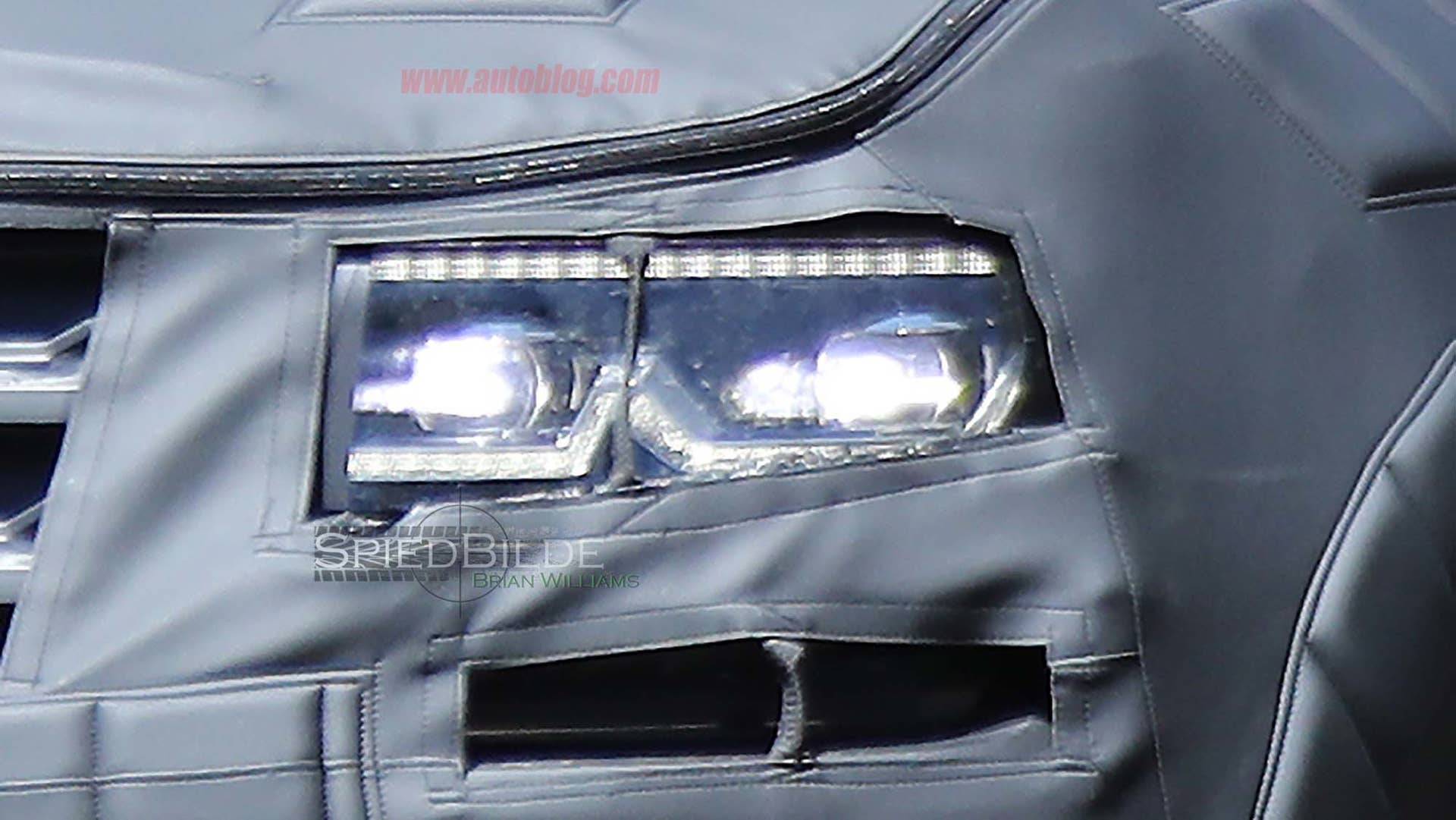 2017 Volkswagen 3-Row SUV detail 2