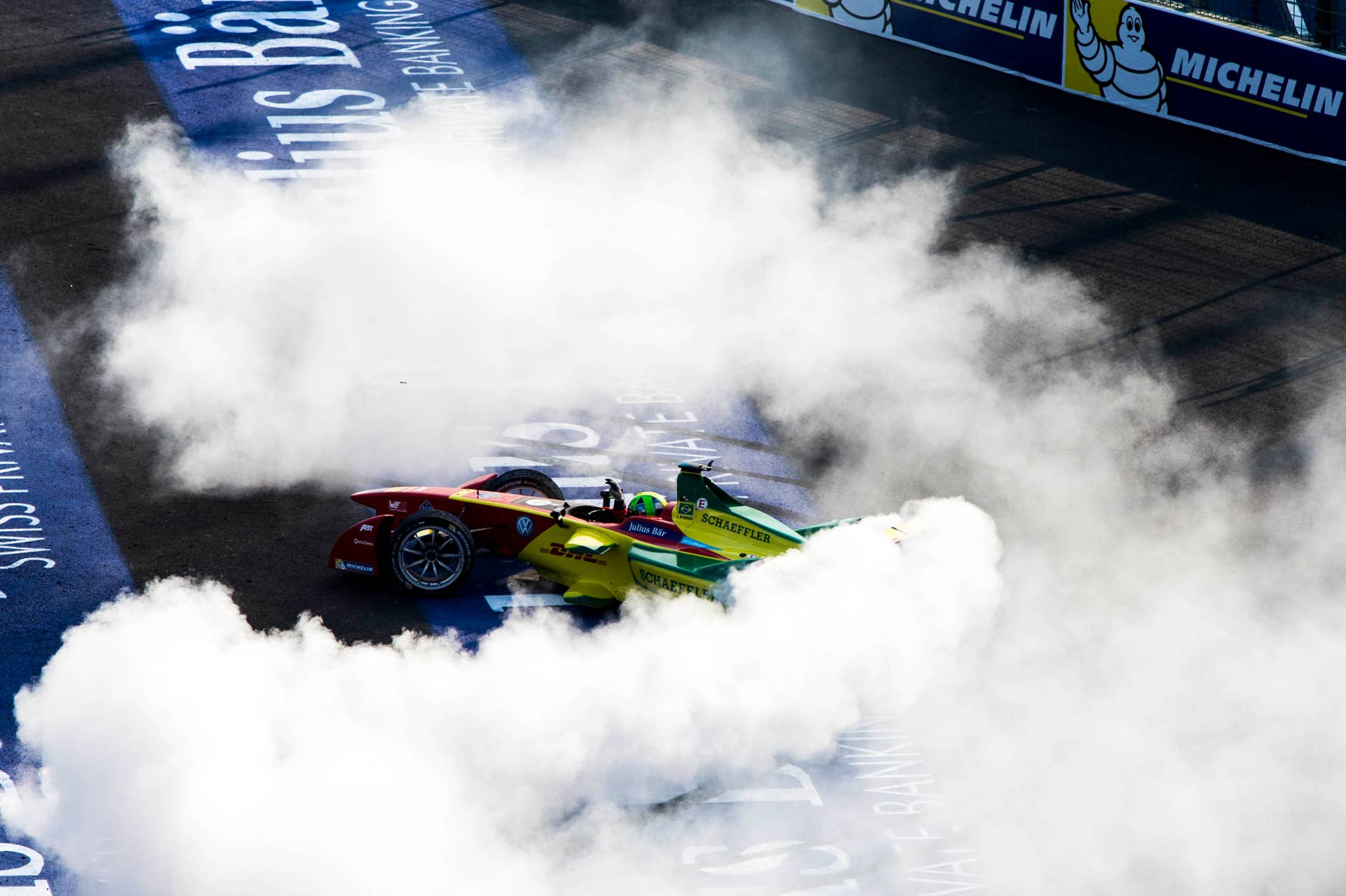 2016 Formula E Mexico City ePrix celebratory donuts