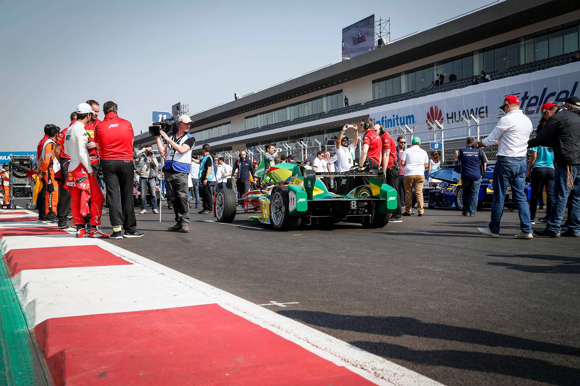 2016 Formula E Mexico City ePrix pit lane
