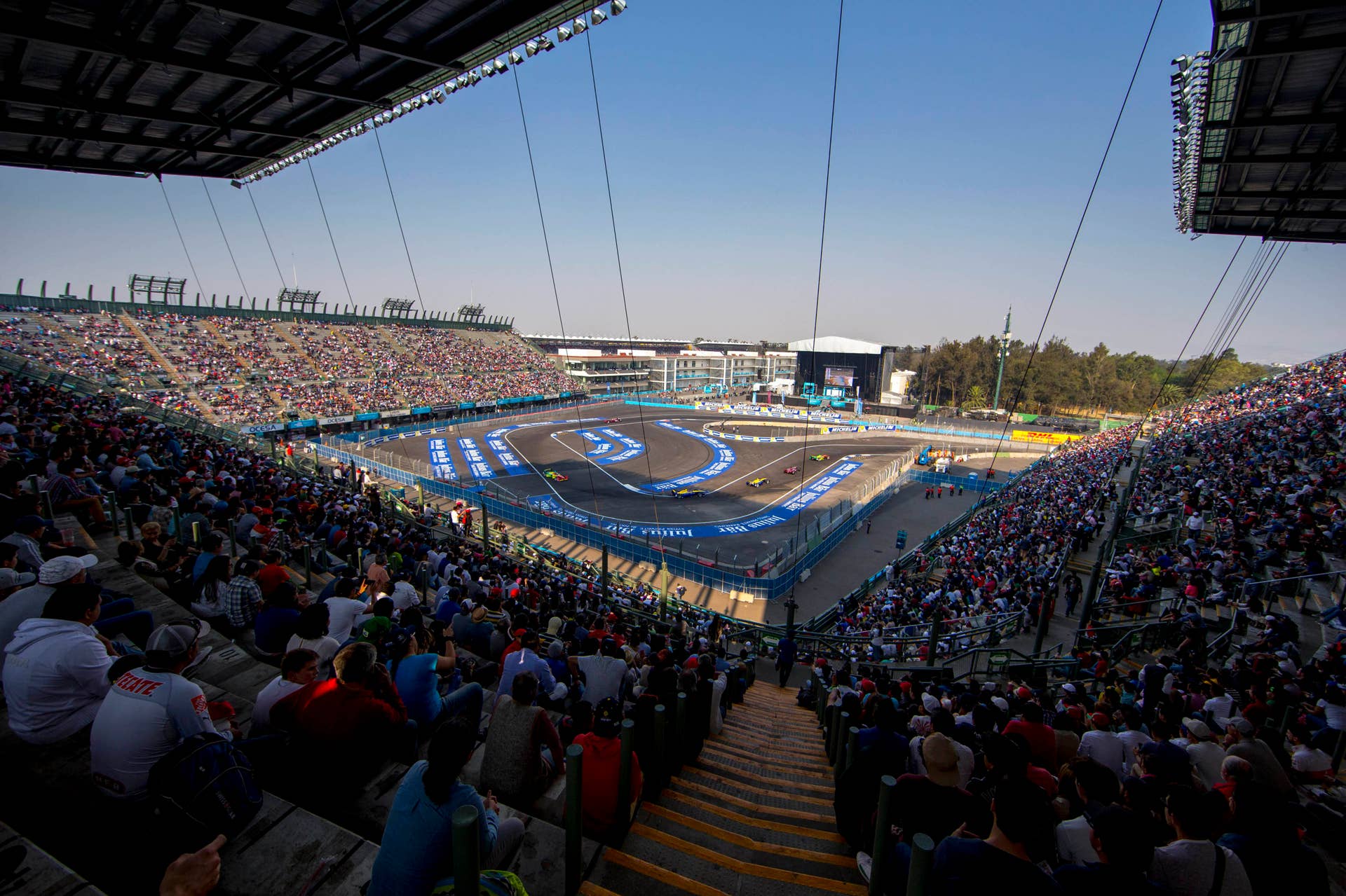 2016 Formula E Mexico City ePrix crowd