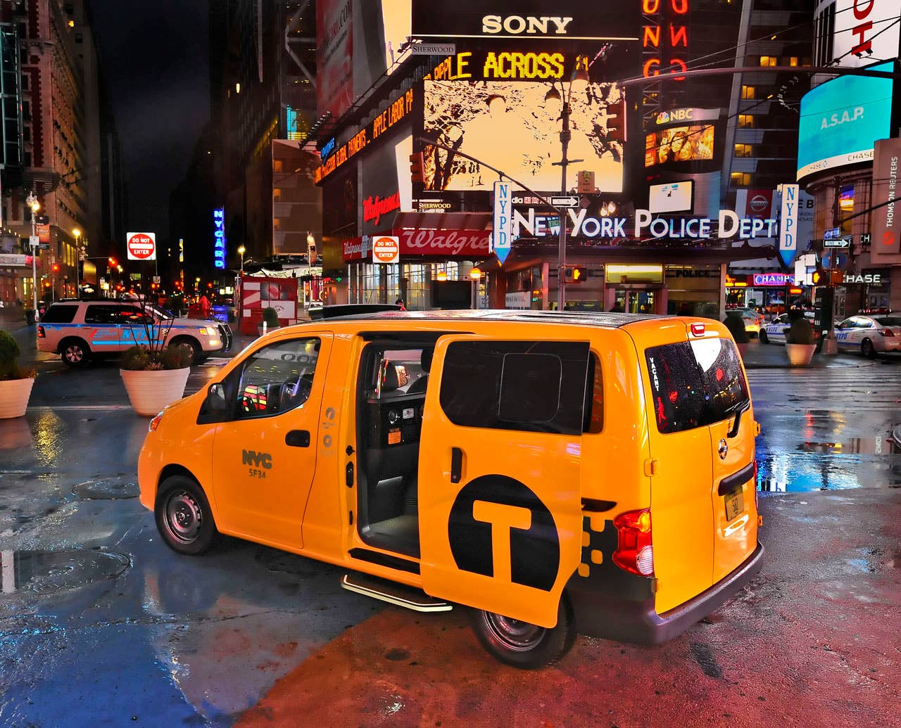 2014 Nissan NV200 Taxi - Time Square Open Door