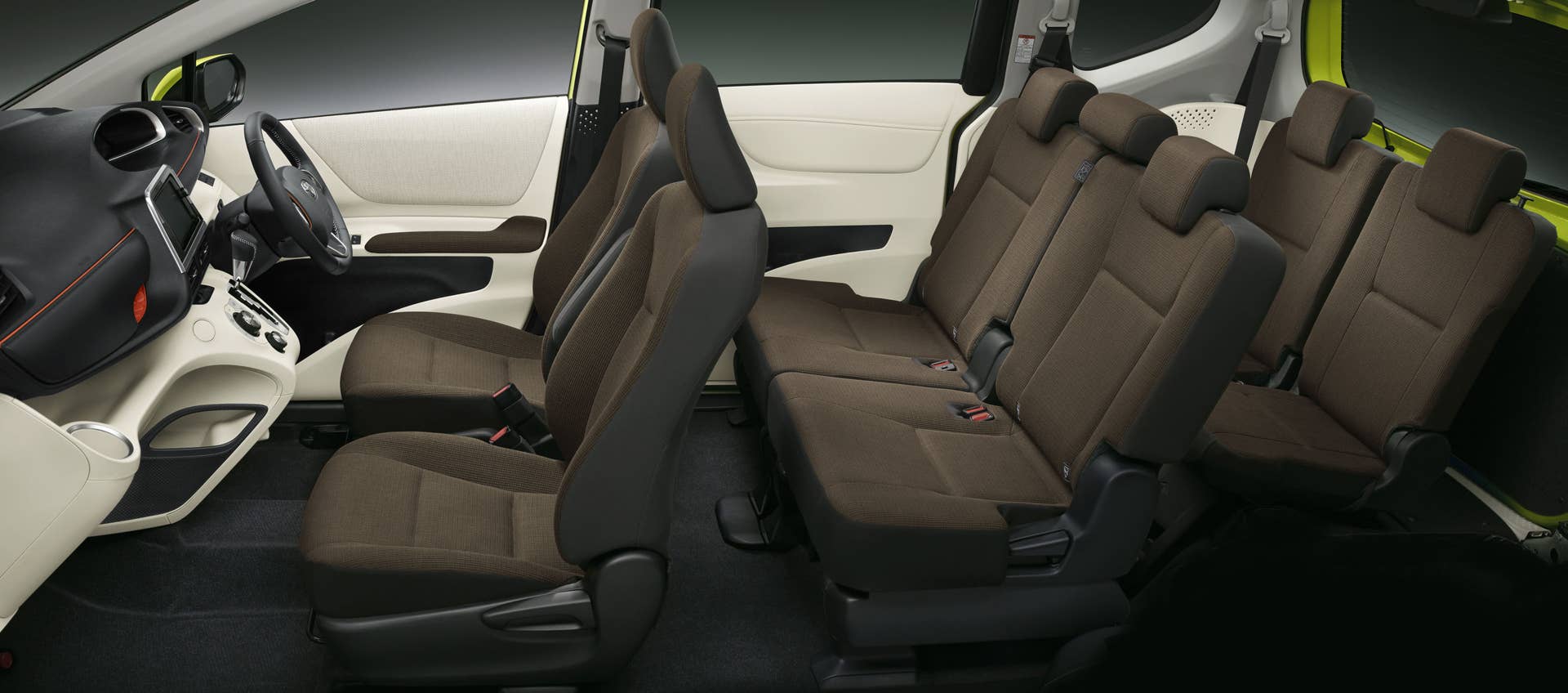 toyota sienta seating