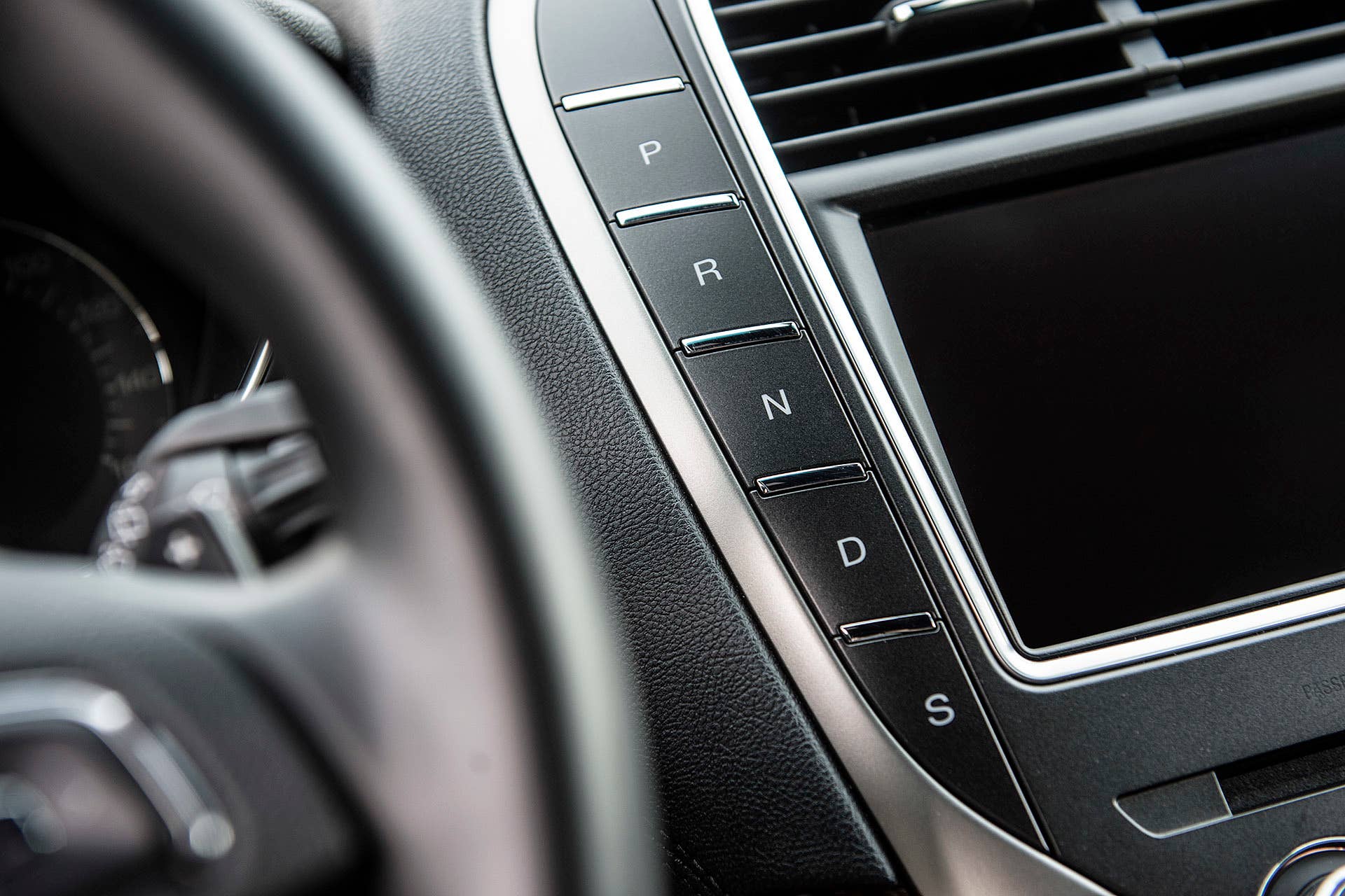 2016 Lincoln MKX transmission controls