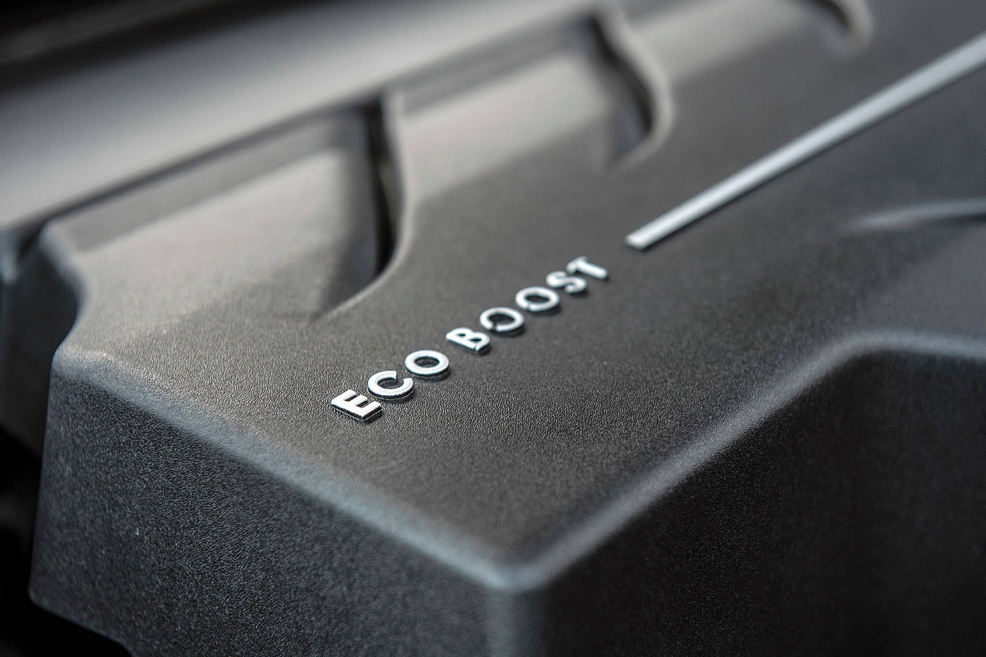 2016 Lincoln MKX engine detail